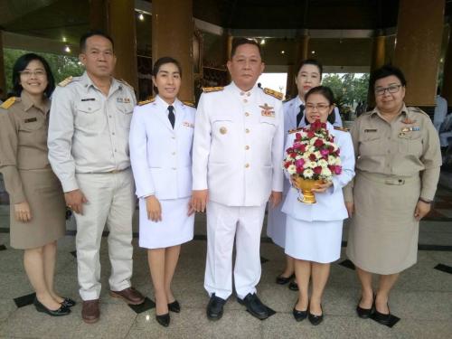 ส.ป.ก.จังหวัดตาก ร่วมพิธีวางพานพุ่มดอกไม้สดถวายสักการะพระบาทสมเด็จพระปรมินทรมหาภูมิพลอดุลยเดช บรมนาถบพิตร เนื่องใน วันพระบิดาแห่งฝนหลวง 