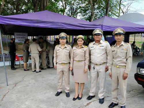 สำนักงานการปฏิรูปที่ดินจังหวัดตาก​ ร่วมเฝ้ารับ-ส่งเสด็จ​ สมเด็จพระเจ้าน้องนางเธอ​ เจ้าฟ้าจุฬาภรณวลัยลักษณ์ อัครราชกุมารี กรมพระศรีสวางควัฒน วรขัตติยราชนารี ณ​ โรงเรียนราชประชานุเคราะห์​ 55​ ต.แม่ท้อ​ อ.เมือง​ จ.ตาก​