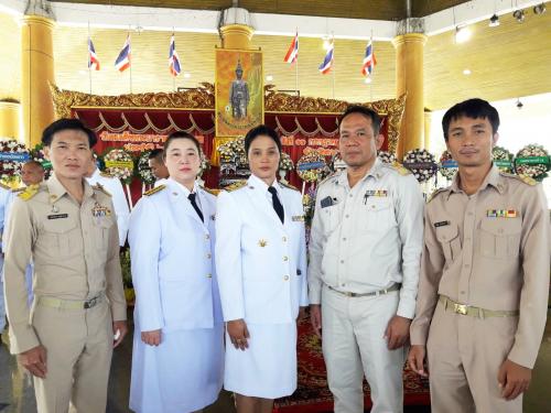 สำนักงานการปฏิรูปที่ดินจังหวัดตาก เข้าร่วมพิธีวางพวงมาลา ถวายราชสักการะสมเด็จพระนารายณ์มหาราช ในวันที่ 11 ก.ค. 2562 เวลา 09.00 น. ณ อาคารกิตติคุณ อำเภอเมืองตาก จังหวัดตาก