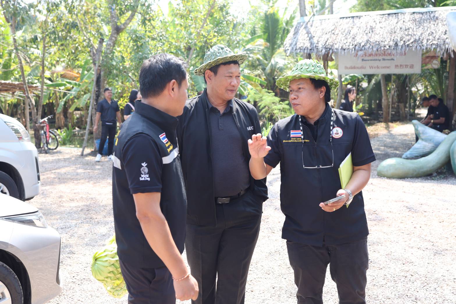 title - ผอ.สพท. ร่วมตรวจข้อมูลเชิงประจักษ์ผู้เข้ารับการสรรหาปราชญ์เกษตรของแผ่นดิน สาขาเศรษฐกิจพอเพียง