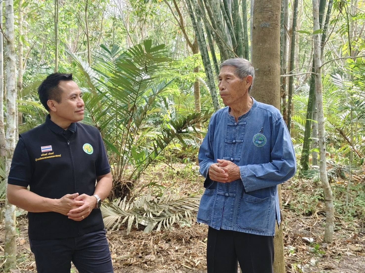 title - ผอ.สพท. ร่วมตรวจข้อมูลเชิงประจักษ์ผู้เข้ารับการสรรหาปราชญ์เกษตรของแผ่นดิน สาขาปราชญ์ผู้นำชุมชนและเครือข่าย รายนายบุญส่ง นับทอง
