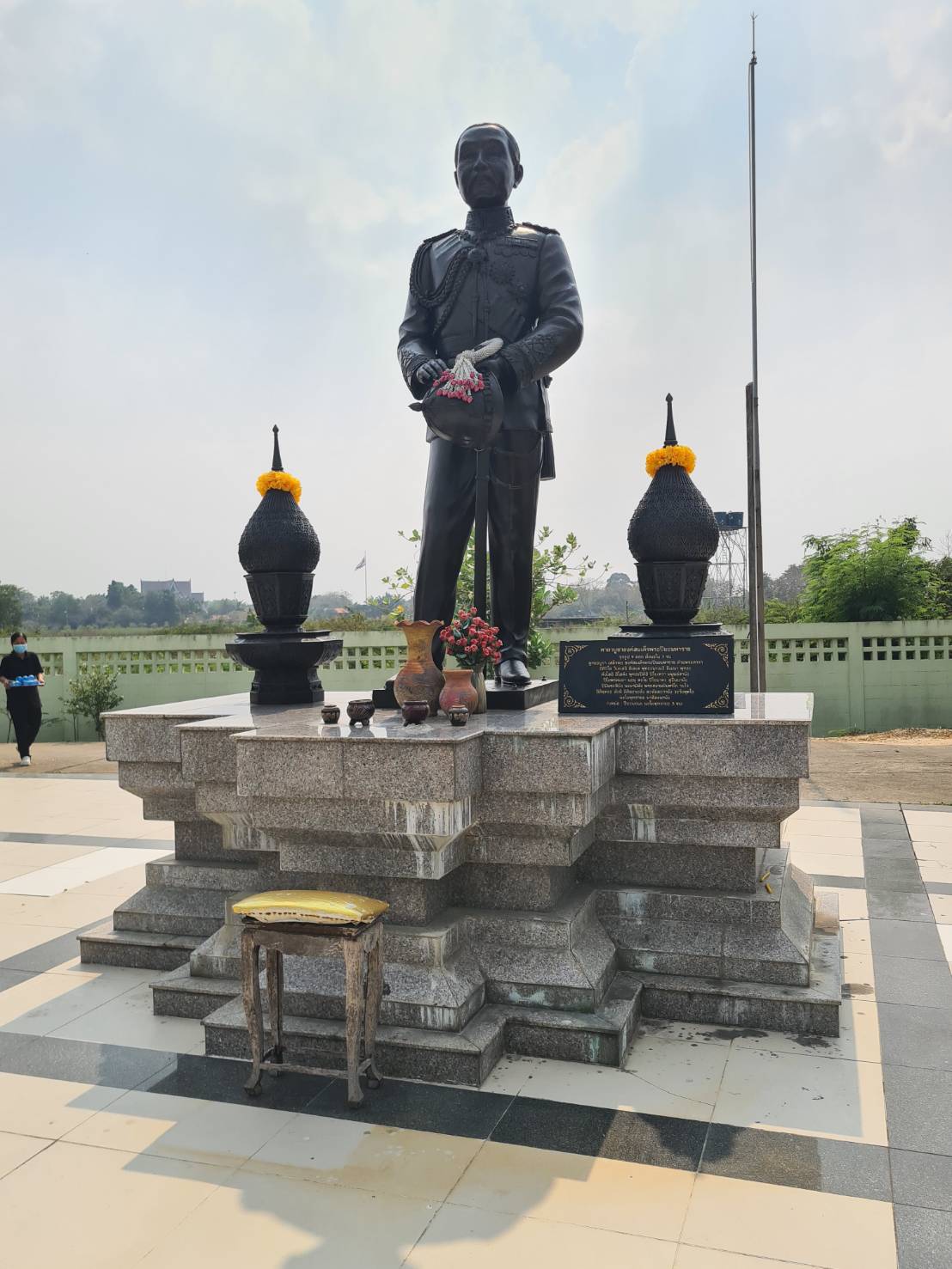 title - ผู้ตรวจราชการฯ ส.ป.ก. รับคณะสำนักช่างสิบหมู่ กรมศิลปากรตรวจแนะนำงานประติมากรรม ศกร.