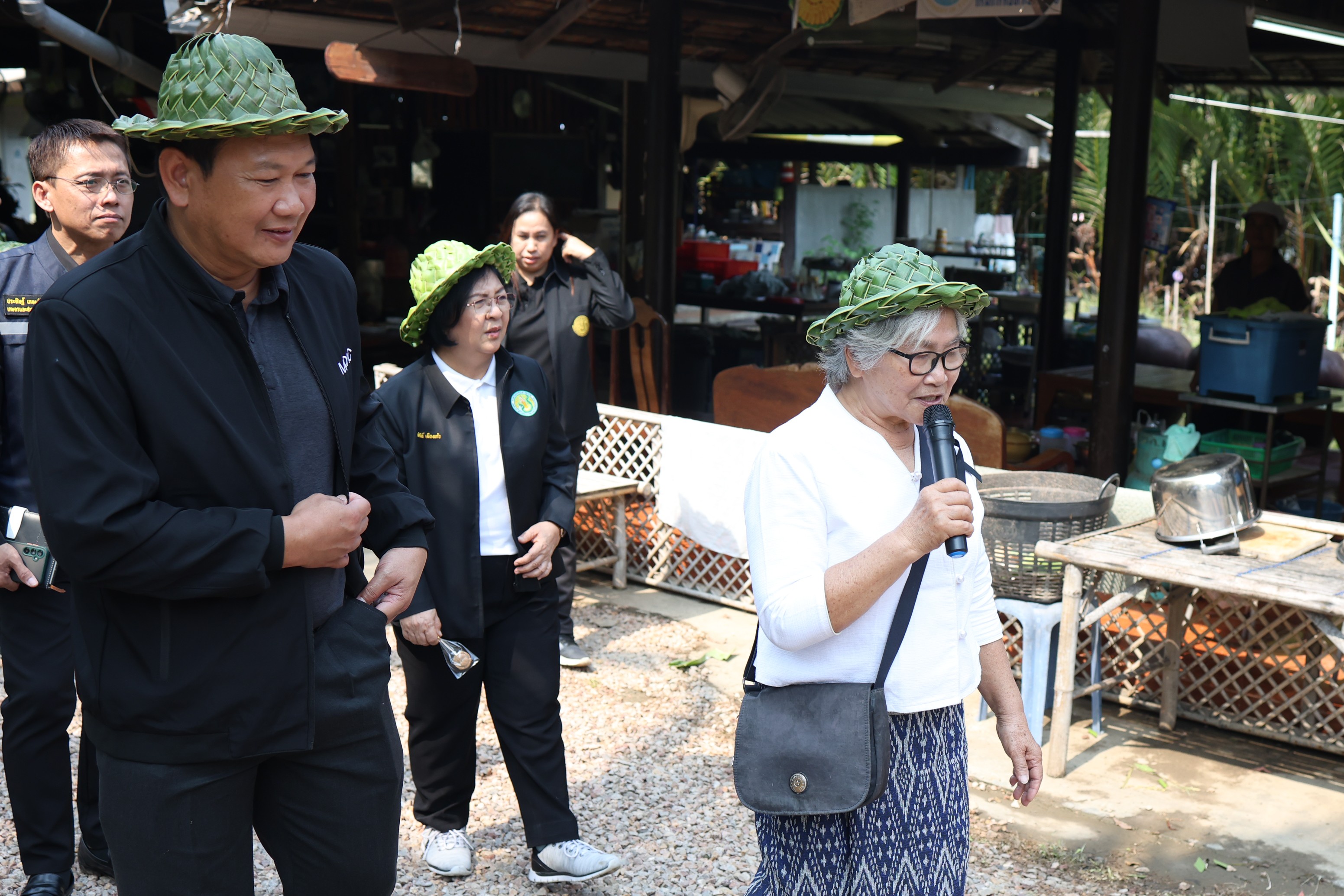 title - ผอ.สพท. ร่วมตรวจข้อมูลเชิงประจักษ์ผู้เข้ารับการสรรหาปราชญ์เกษตรของแผ่นดิน สาขาเศรษฐกิจพอเพียง