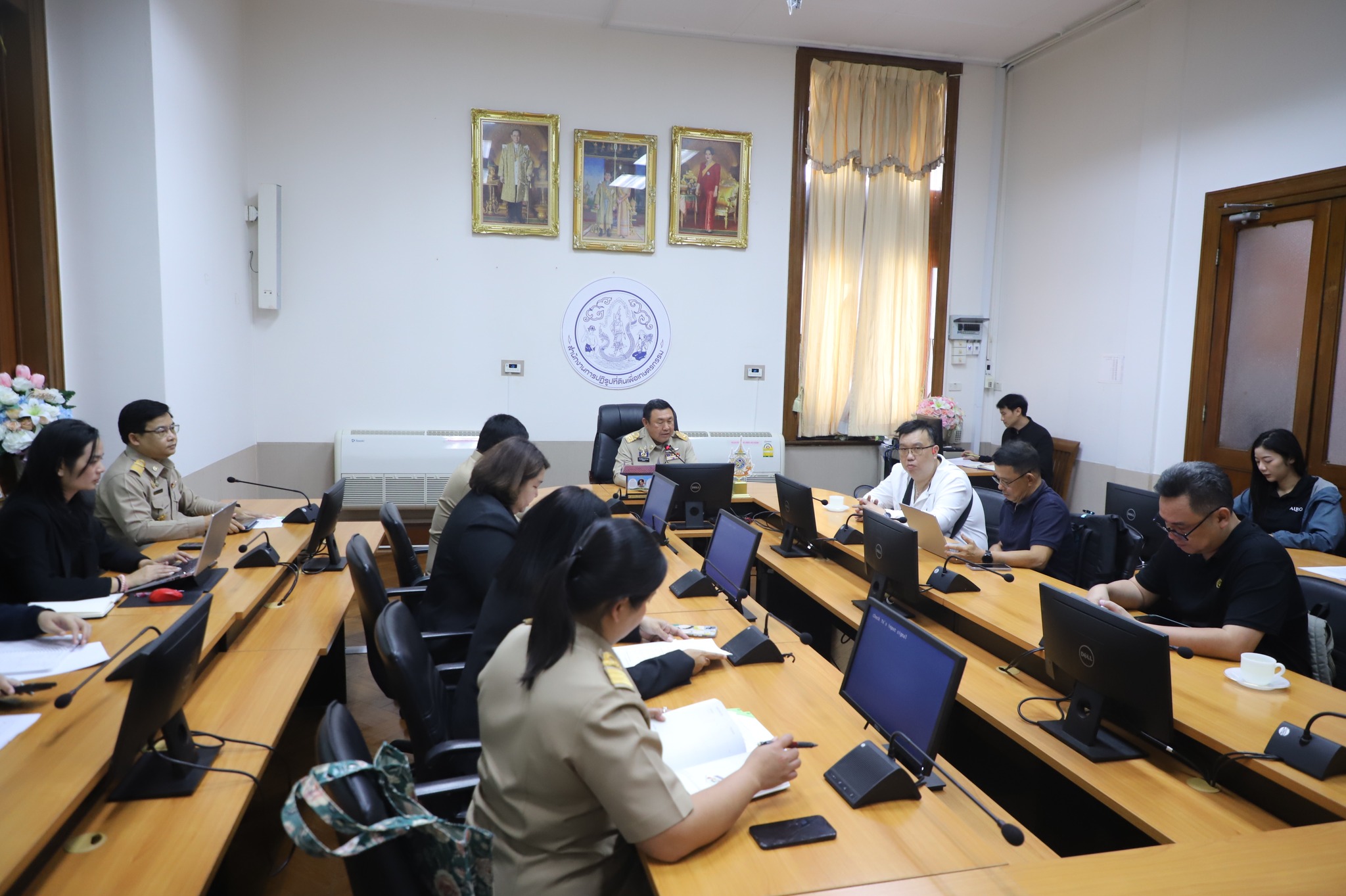 title - ส.ป.ก. ประชุมหารือเรื่อง การยกระดับประสิทธิภาพการสำรวจทรัพยากร ต้นไม้ และ ยางพารา เพื่อรองรับโฉนดต้นไม้และคาร์บอนเครดิต ด้วยเทคโนโลยีการสำรวจระยะไกลแบบผสมผสาน (Integrated Remote Sensing: LiDAR & Satellite)