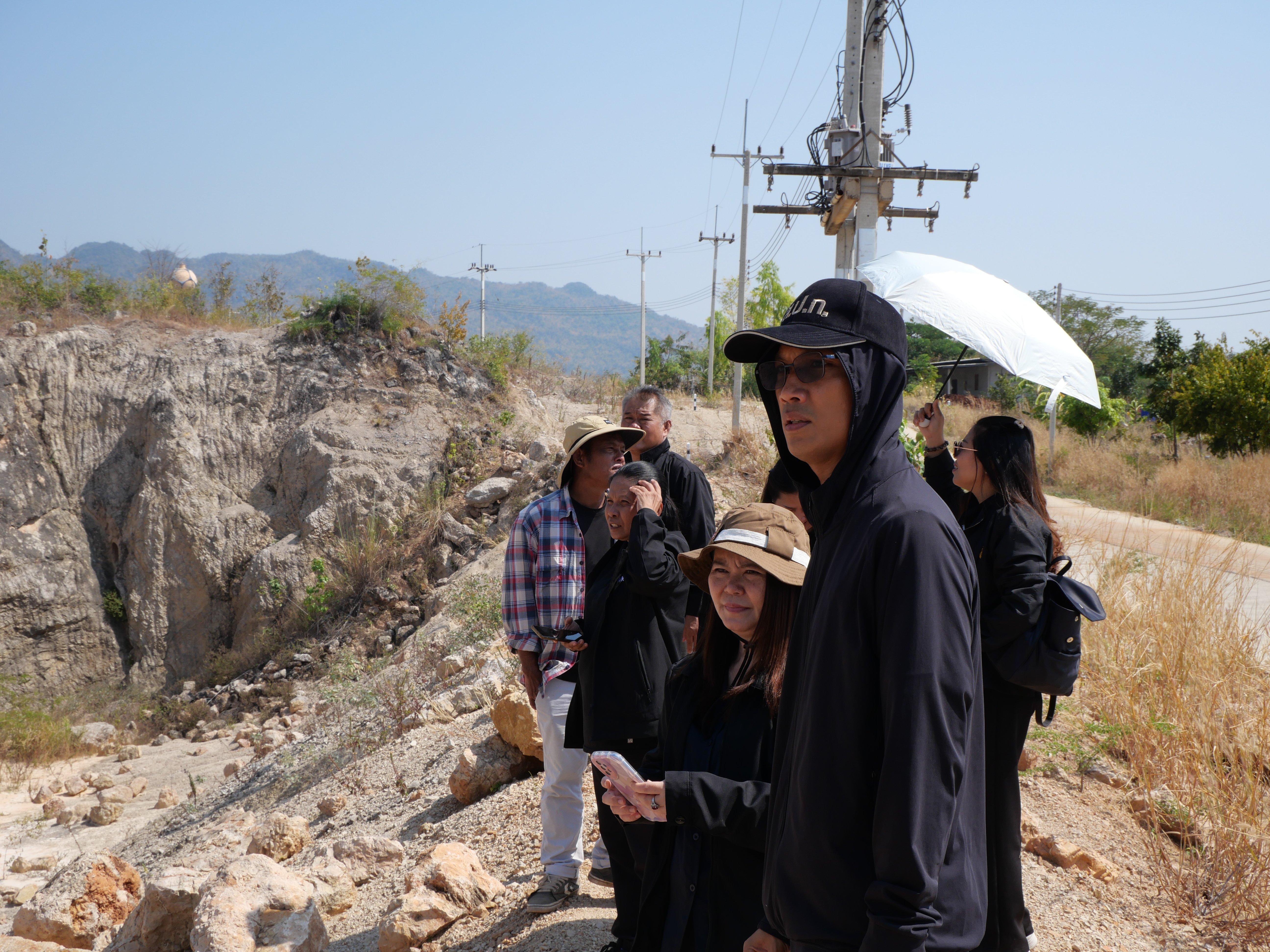 title - กพม. ติดตามความคืบหน้าตลาดเกษตร คทช.สิงห์ จ.กาญจนบุรี ระยะที่ 1