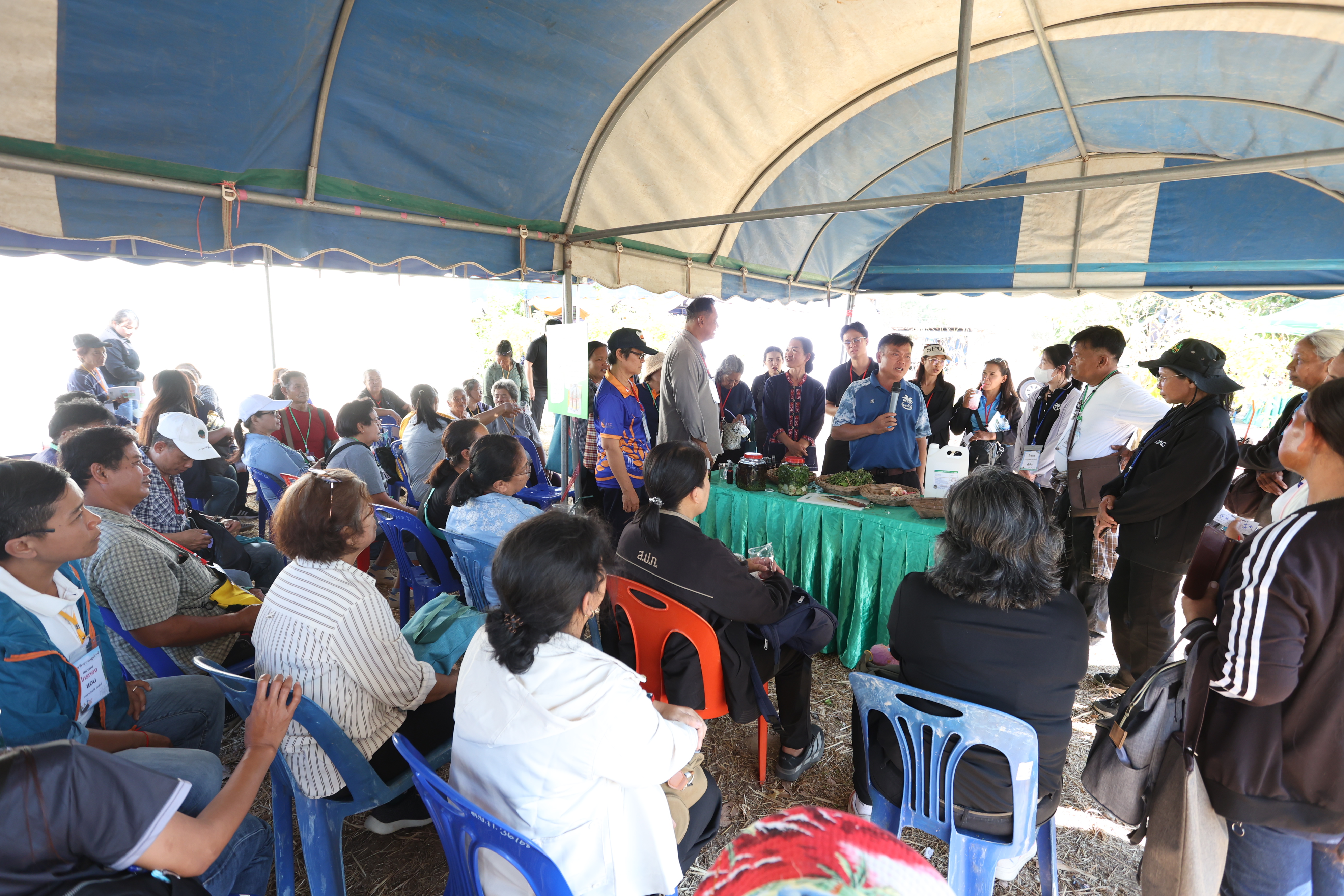 title - เกษตรกรผู้นำ คทช. ส.ป.ก. ลงพื้นที่ดูงานที่สหกรณ์ คทช. ดงกล้วย ถอดโมเดลความสำเร็จ