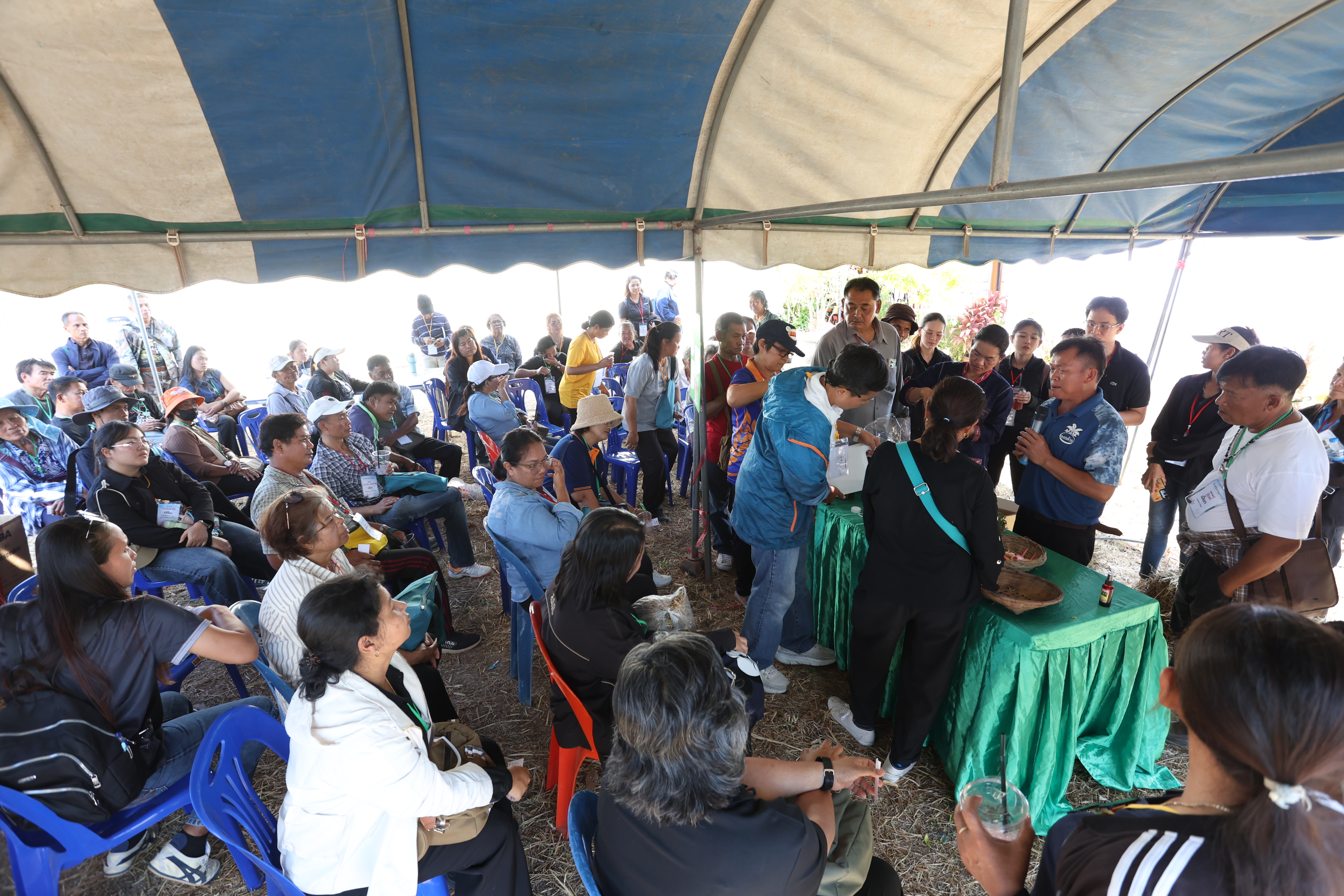 title - เกษตรกรผู้นำ คทช. ส.ป.ก. ลงพื้นที่ดูงานที่สหกรณ์ คทช. ดงกล้วย ถอดโมเดลความสำเร็จ