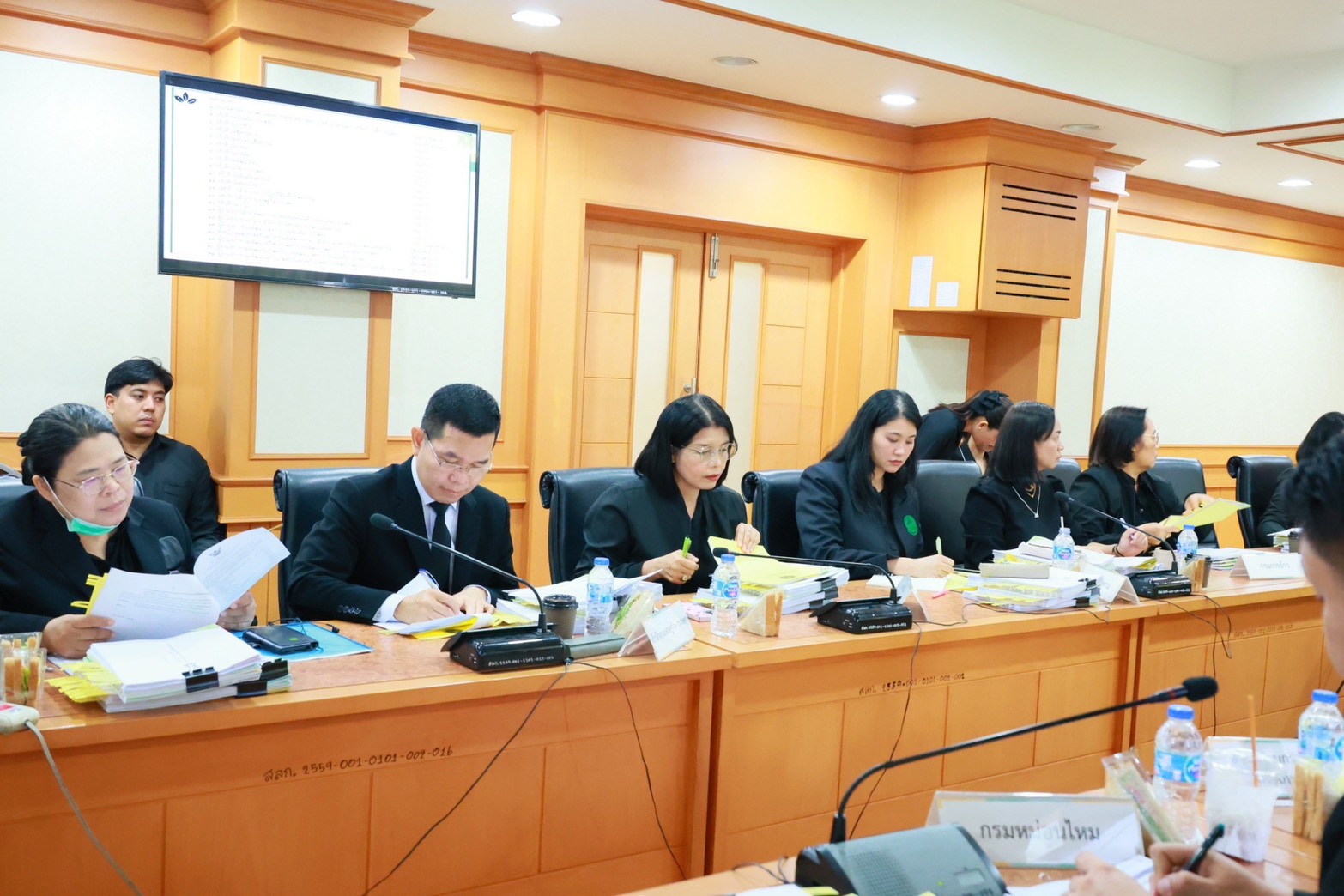 title - กพก. ร่วมการประชุมคัดเลือกเกษตรกร สถาบันเกษตรกร และเกษตรกรดีเด่นแห่งชาติ ประจำปี 2569 (ครั้งที่ 1/2569)