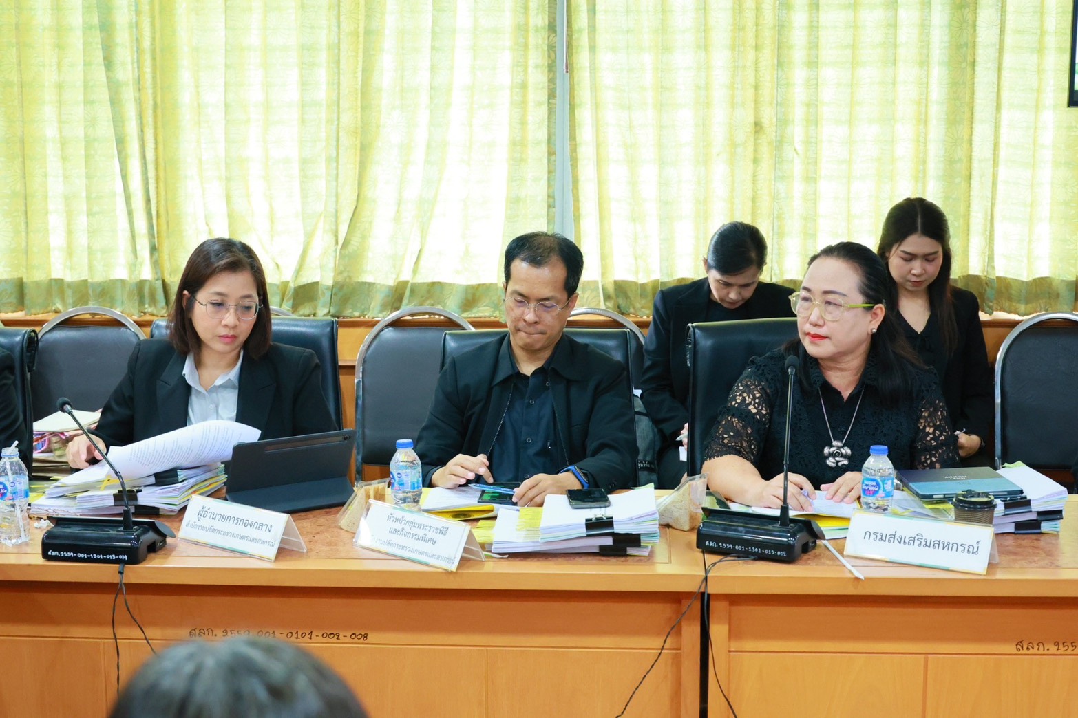 title - กพก. ร่วมการประชุมคัดเลือกเกษตรกร สถาบันเกษตรกร และเกษตรกรดีเด่นแห่งชาติ ประจำปี 2569 (ครั้งที่ 1/2569)