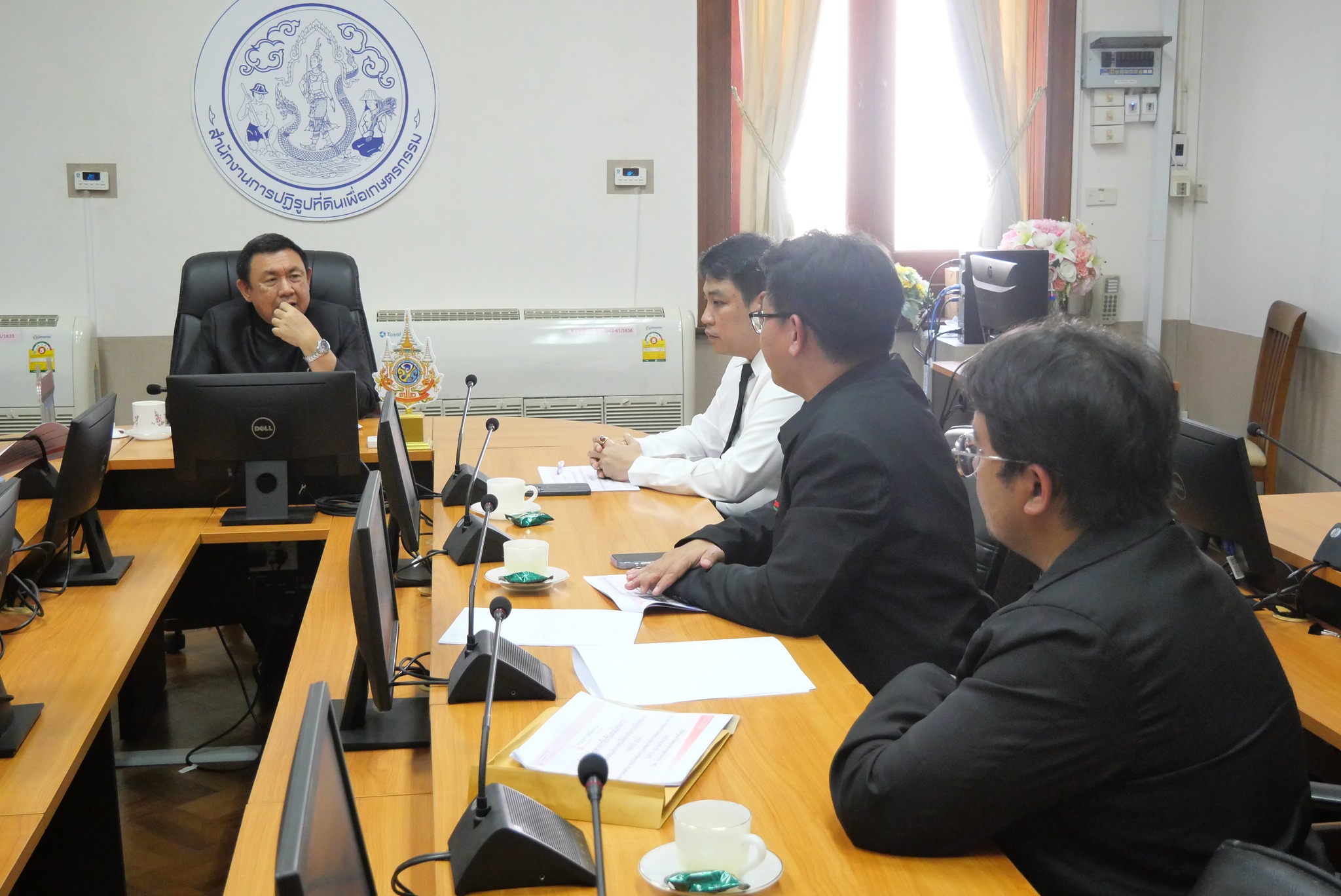 title - สพท. ร่วมประชุมหารือพัฒนาพื้นที่ด้วยระบบกระจายน้ำ และโซล่าเซลล์