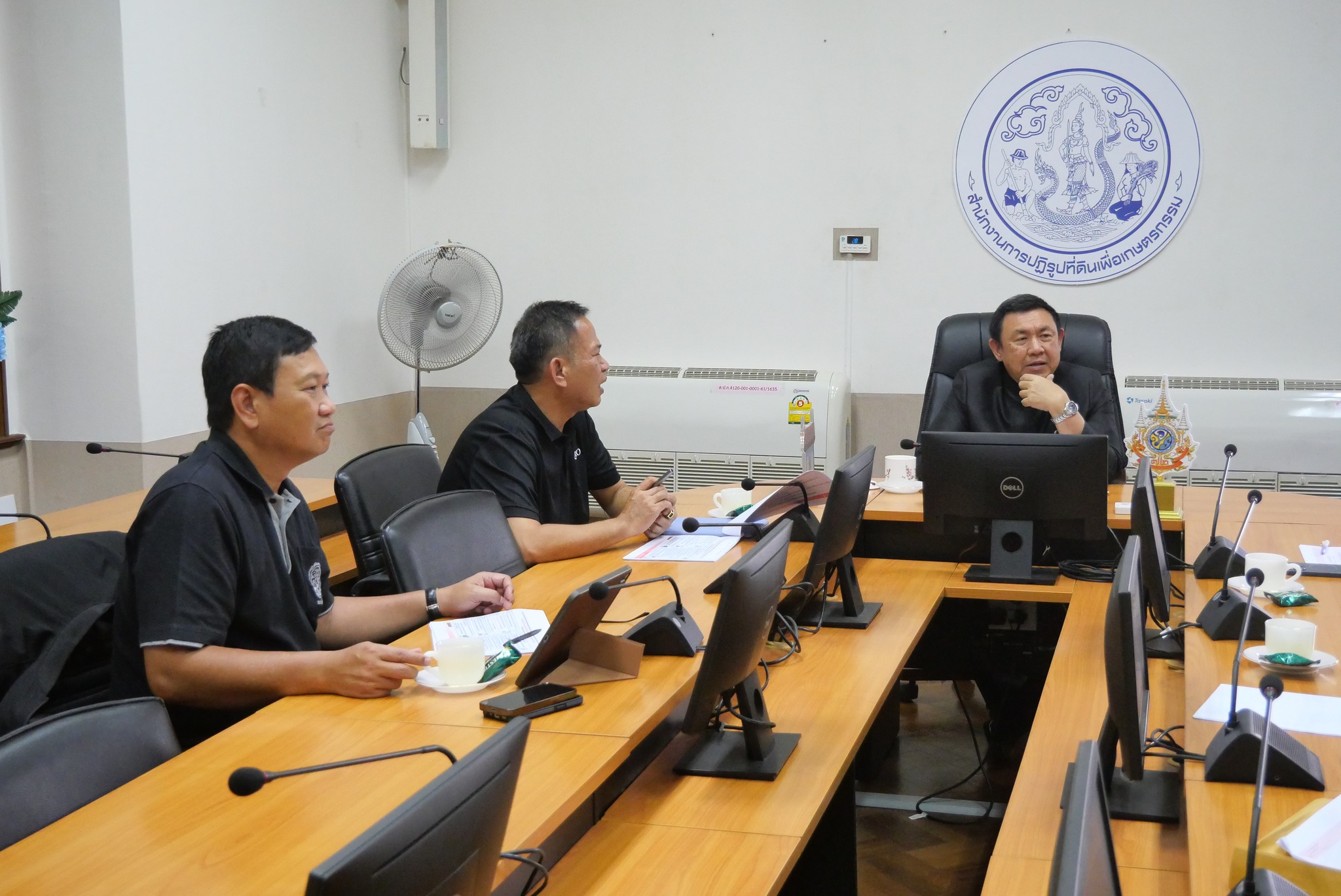 title - สพท. ร่วมประชุมหารือพัฒนาพื้นที่ด้วยระบบกระจายน้ำ และโซล่าเซลล์