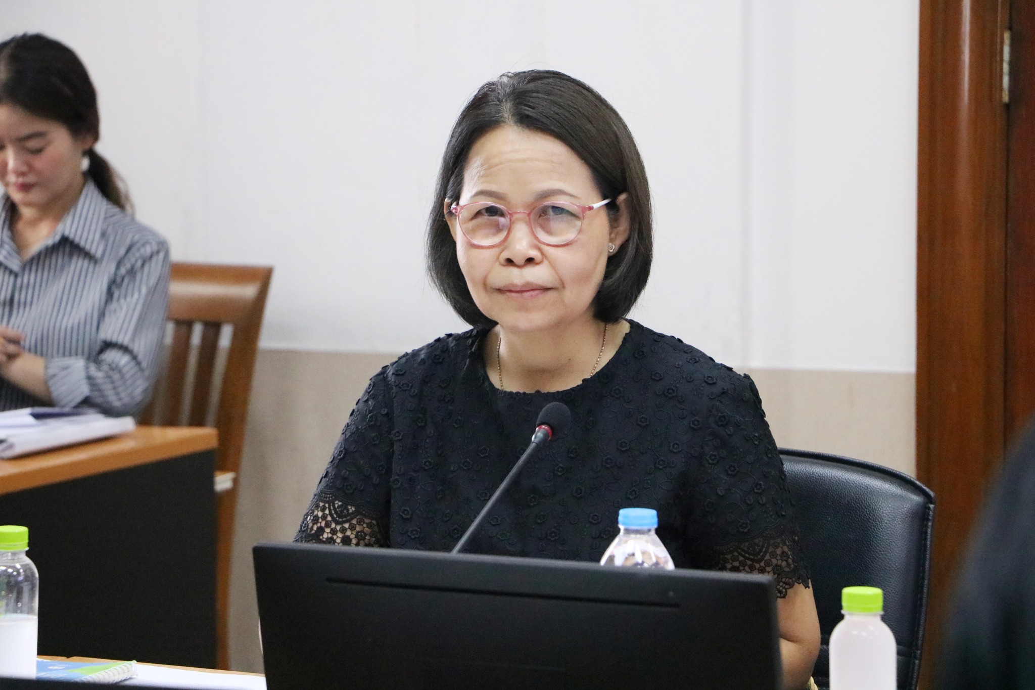 title - สพท. ร่วมประชุม คกก. กลั่นกรองการดำเนินการตามเงื่อนไขหลักของกรอบการสั่งสมประสบการณ์ ข้องข้าราชการผู้มีผลสัมฤทธิ์สูง ครั้งที่ 1/2569 