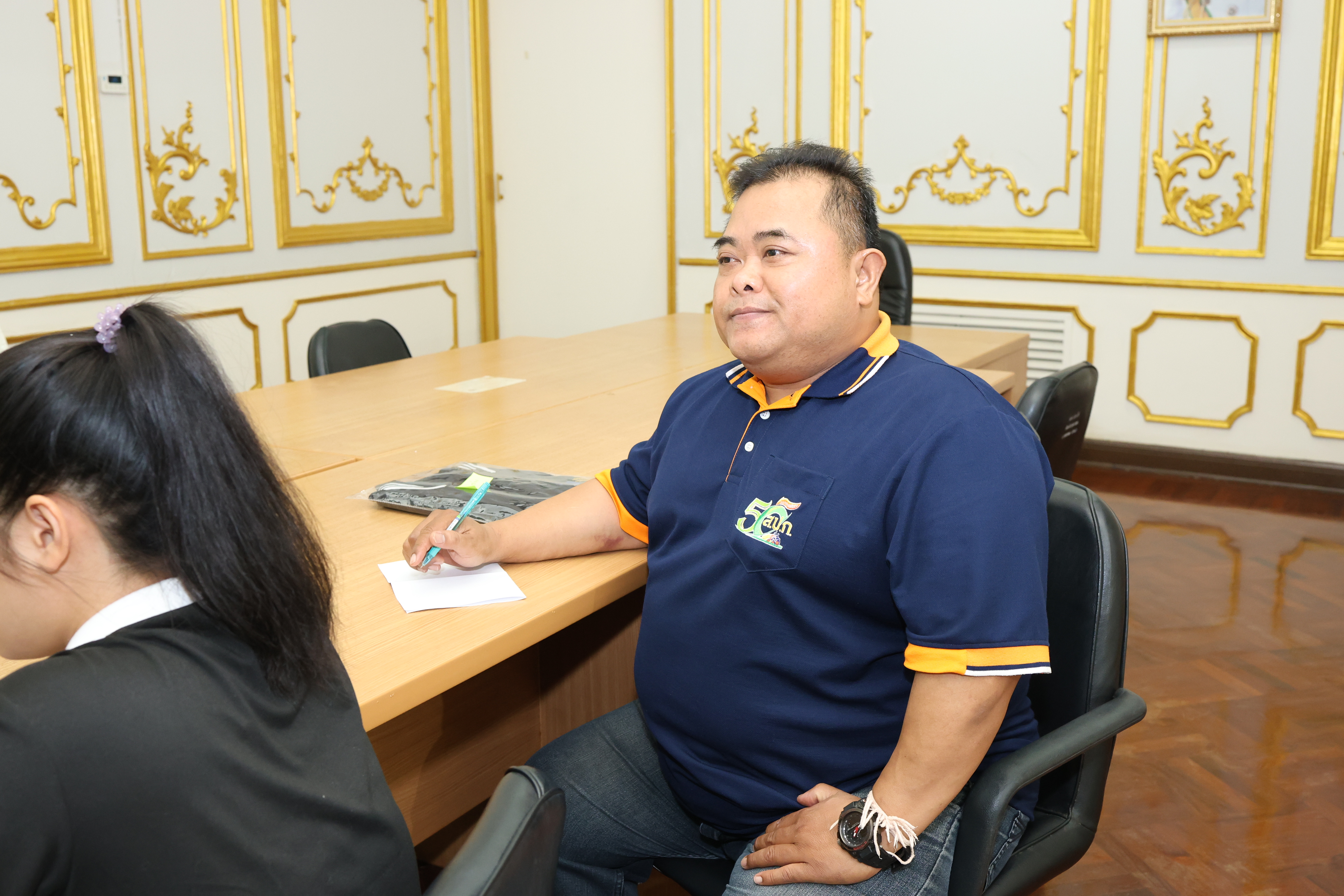 title - สพท. ประชุมเตรียมการกิจกรรมบนเวทีและสาธิตสินค้าโดดเด่น ระดมกำลังลุยงานสถาปนา 51 ปี ส.ป.ก.