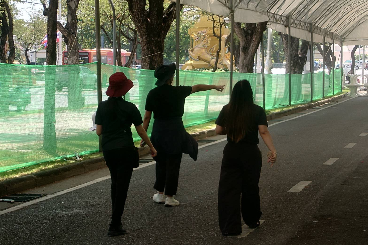 title - กพธ. เตรียมสถานที่งานวันสถาปนา ส.ป.ก. ครบรอบ 51 ปี