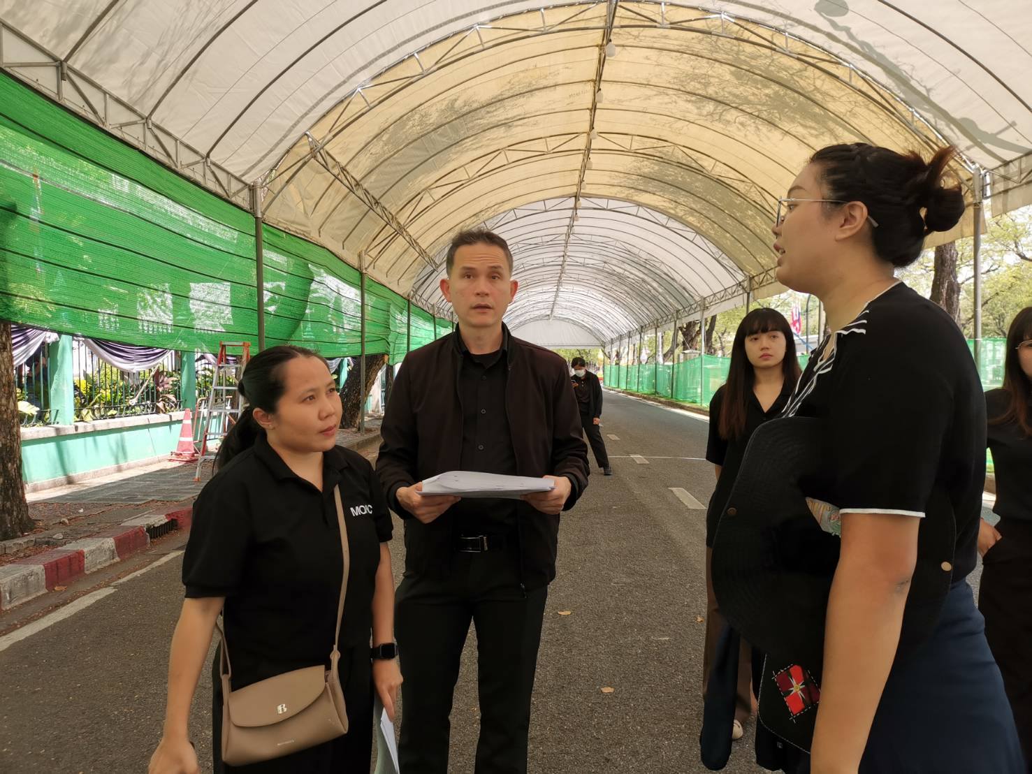 title - กพธ. เตรียมสถานที่งานวันสถาปนา ส.ป.ก. ครบรอบ 51 ปี