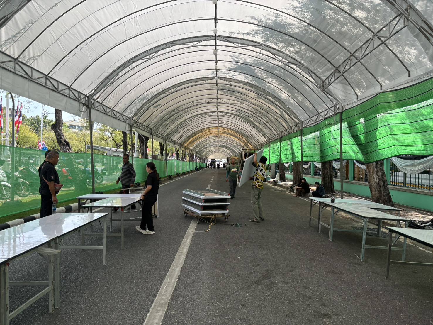 title - กพธ. เตรียมสถานที่งานวันสถาปนา ส.ป.ก. ครบรอบ 51 ปี