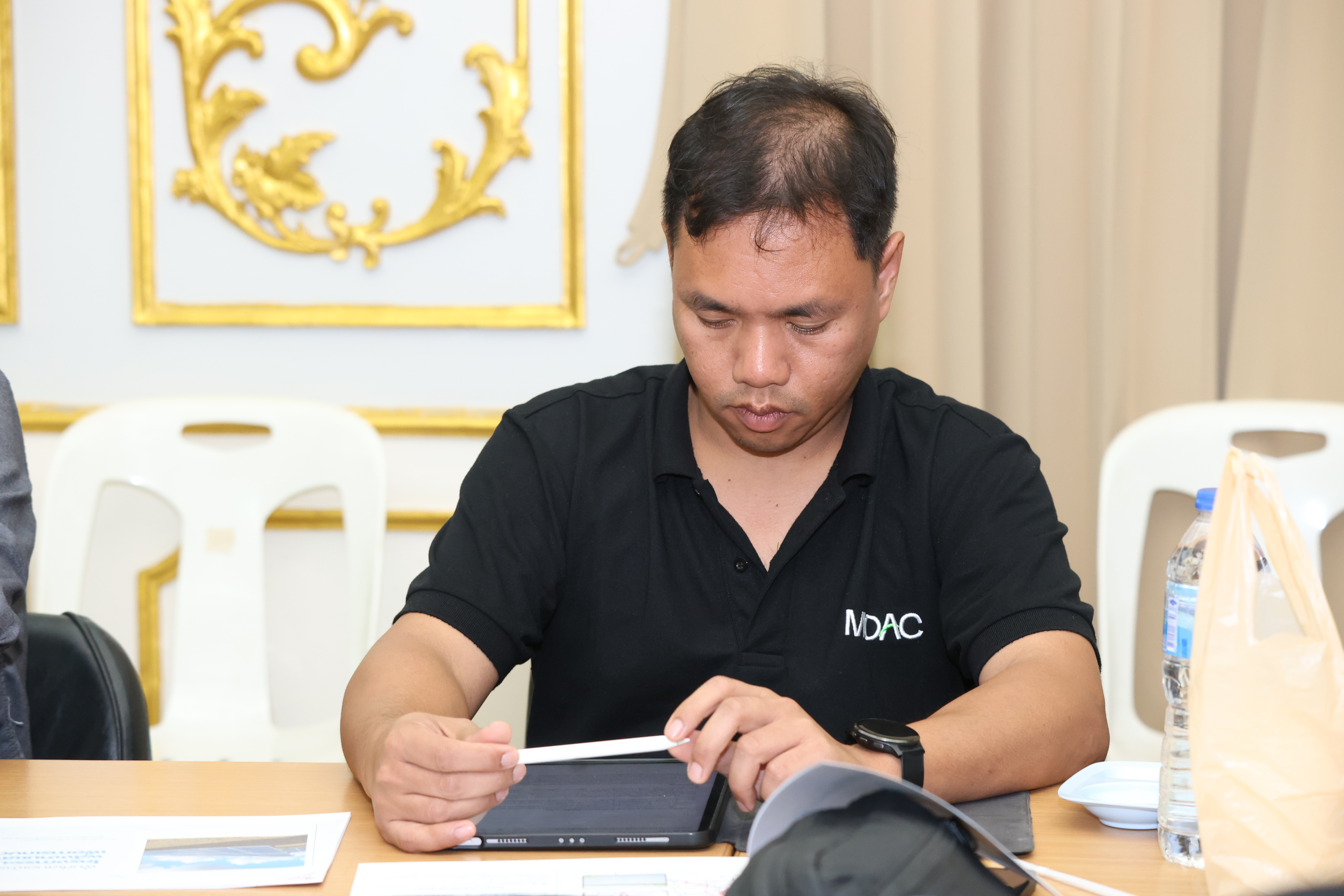 title - ส.ป.ก. หารือแนวทางการยื่นข้อเสนอโครงการเพื่อขอรับการสนับสนุนกองทุนจาก ส.กทอ. ประจำปี 2569