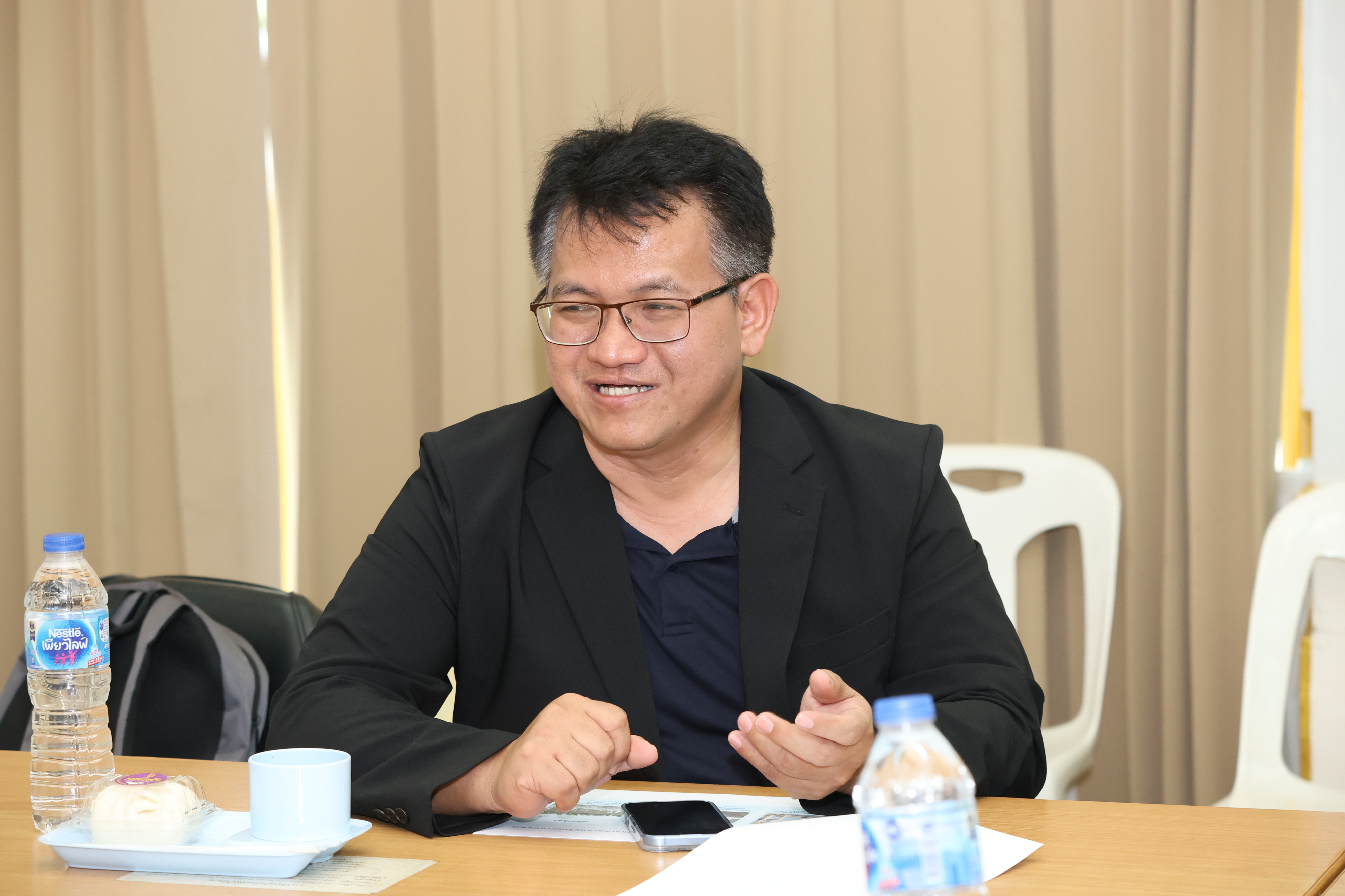 title - ส.ป.ก. หารือแนวทางการยื่นข้อเสนอโครงการเพื่อขอรับการสนับสนุนกองทุนจาก ส.กทอ. ประจำปี 2569