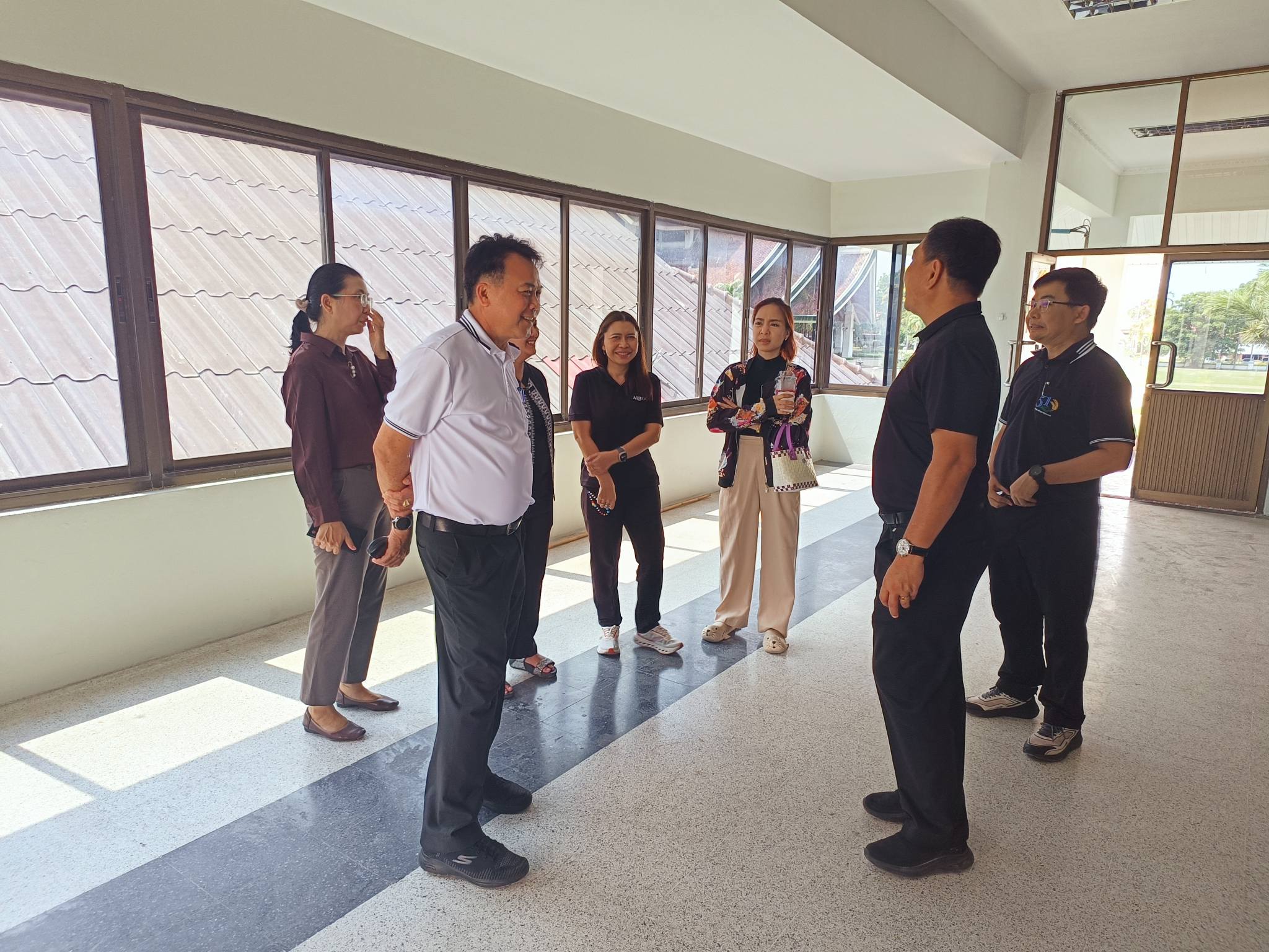 จากประดิพัทธ์ สู่ บางไทร : รองเลขาฯ นำทีม สพท. สำรวจพื้นที่อพยพที่ทำการชั่วคราว