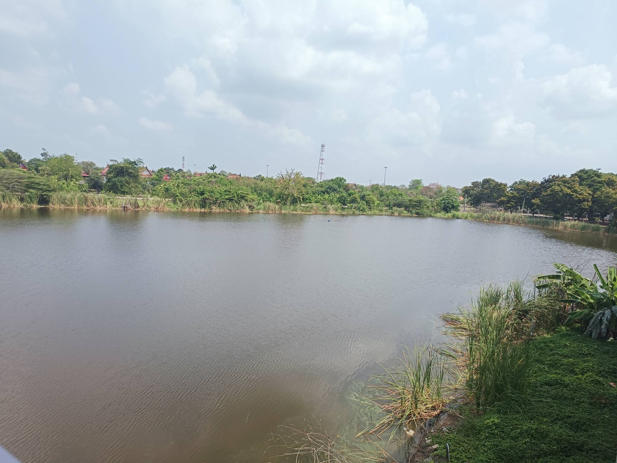 title - จากประดิพัทธ์ สู่ บางไทร : รองเลขาฯ นำทีม สพท. สำรวจพื้นที่อพยพที่ทำการชั่วคราว