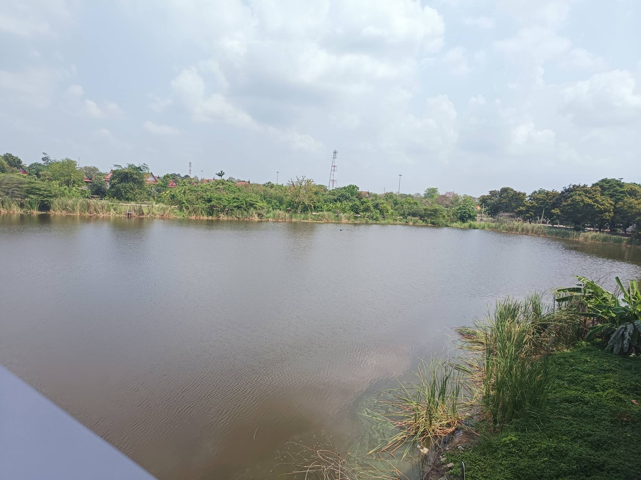 title - จากประดิพัทธ์ สู่ บางไทร : รองเลขาฯ นำทีม สพท. สำรวจพื้นที่อพยพที่ทำการชั่วคราว