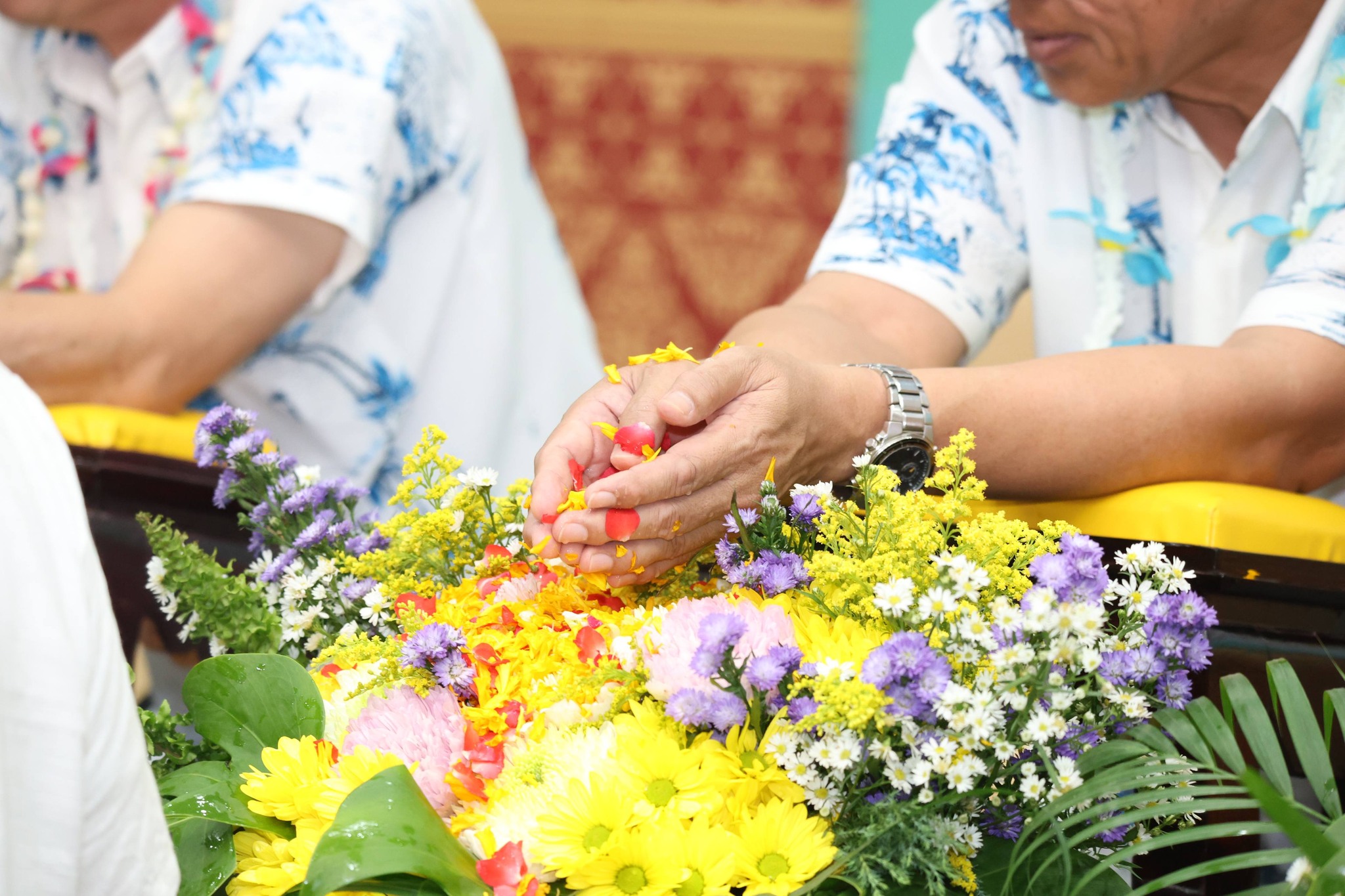 title - สพท. ร่วมประเพณีวันสงกรานต์ ประจำปี 2569 สรงน้ำพระ รดน้ำขอพรผู้ใหญ่ชื่นมื่น