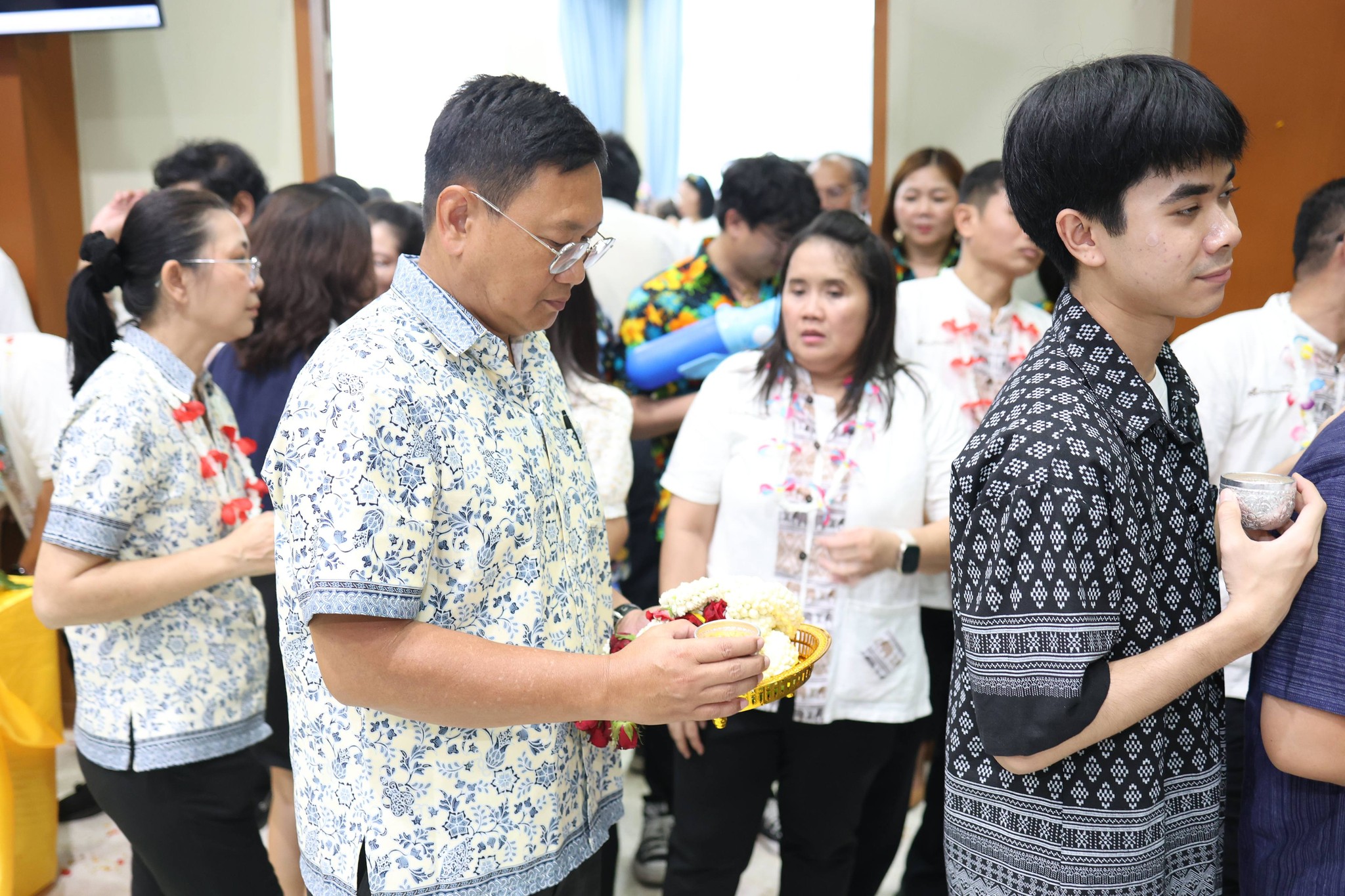 title - สพท. ร่วมประเพณีวันสงกรานต์ ประจำปี 2569 สรงน้ำพระ รดน้ำขอพรผู้ใหญ่ชื่นมื่น