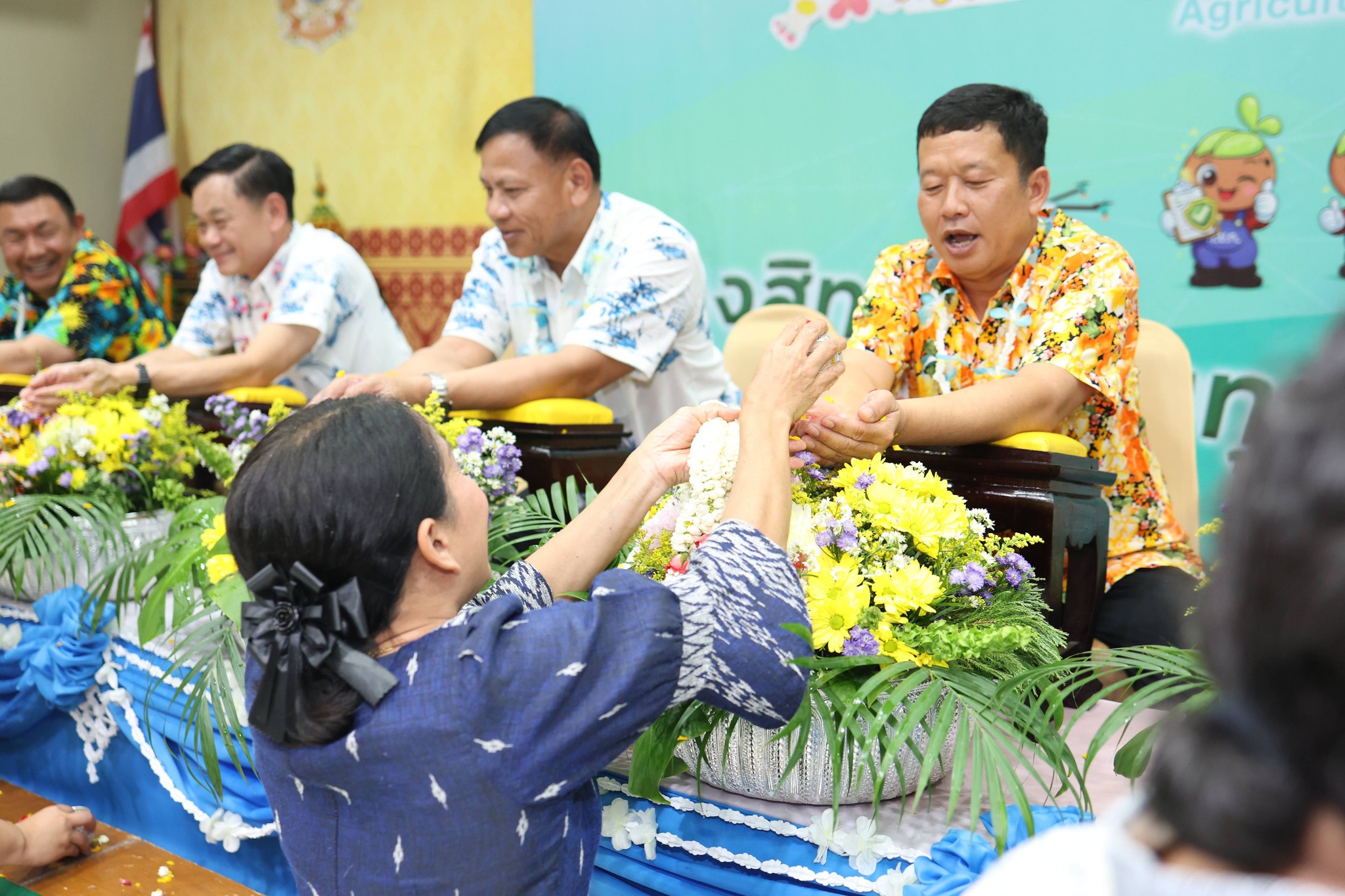 title - สพท. ร่วมประเพณีวันสงกรานต์ ประจำปี 2569 สรงน้ำพระ รดน้ำขอพรผู้ใหญ่ชื่นมื่น