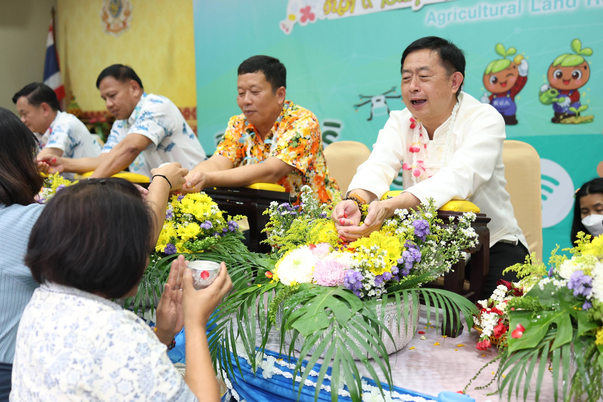 title - สพท. ร่วมประเพณีวันสงกรานต์ ประจำปี 2569 สรงน้ำพระ รดน้ำขอพรผู้ใหญ่ชื่นมื่น