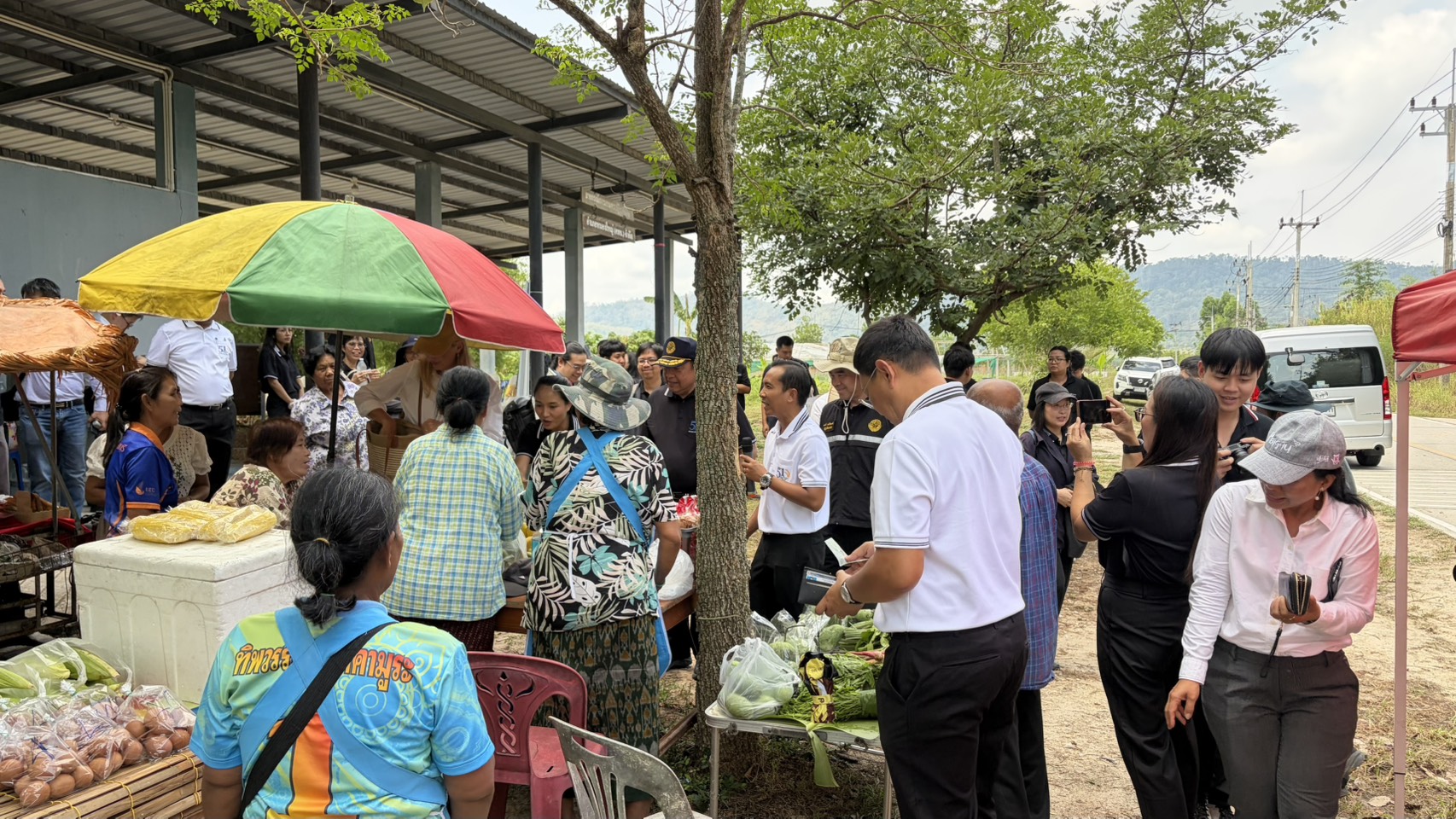 title - สพท. ร่วมรับมอบโครงการระบบสูบน้ำพลังงานแสงอาทิตย์ พื้นที่ คทช.เขาซก จ.ชลบุรี