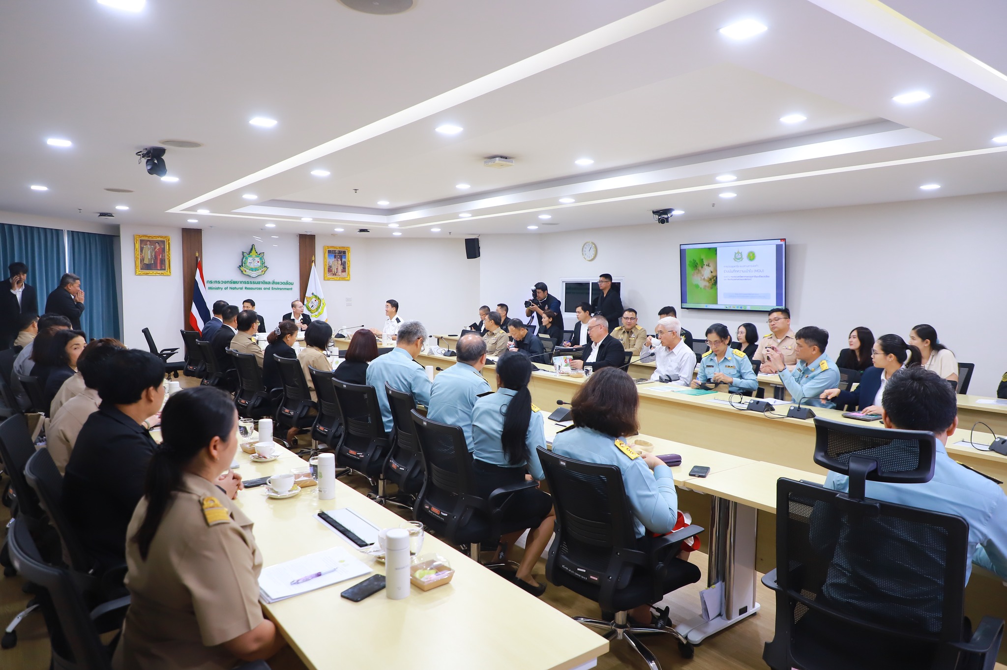 title - สพท. ร่วมประชุมหารือกระทรวงทรัพย์ฯ ถึงแนวทางพัฒนาระบบตรวจสอบแหล่งที่มาผลผลิตทางการเกษตร และการส่งเสริมนำเศษวัสดุเกษตรไปใช้ประโยชน์