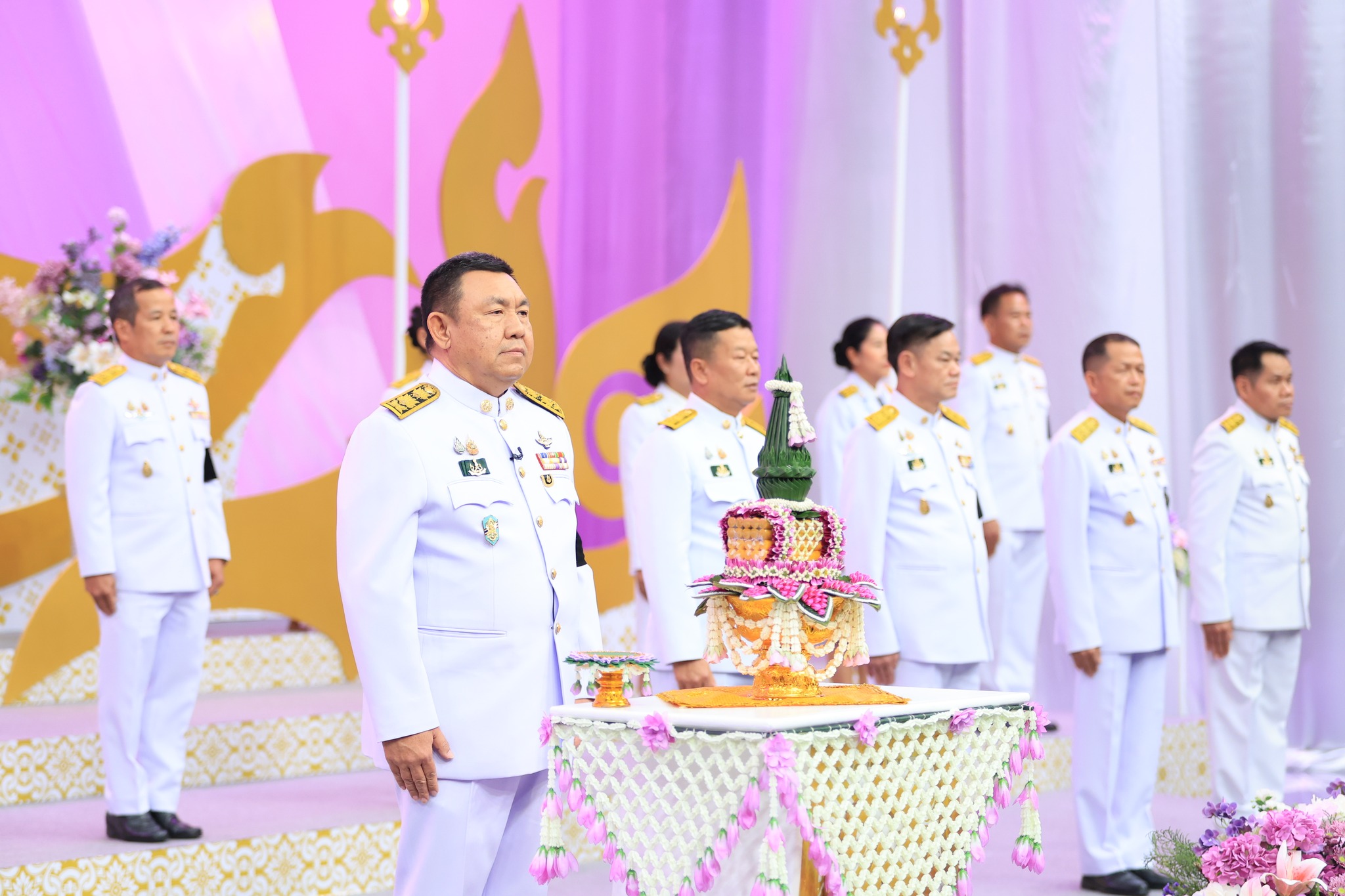title - ผอ.สพท. ร่วมบันทึกเทปถวายพระพรชัยมงคล สมเด็จพระนางเจ้าสุทิดา พัชรสุธาพิมลลักษณ พระบรมราชินี เนื่องในโอกาสวันเฉลิมพระชนมพรรษา 48 พรรษา 