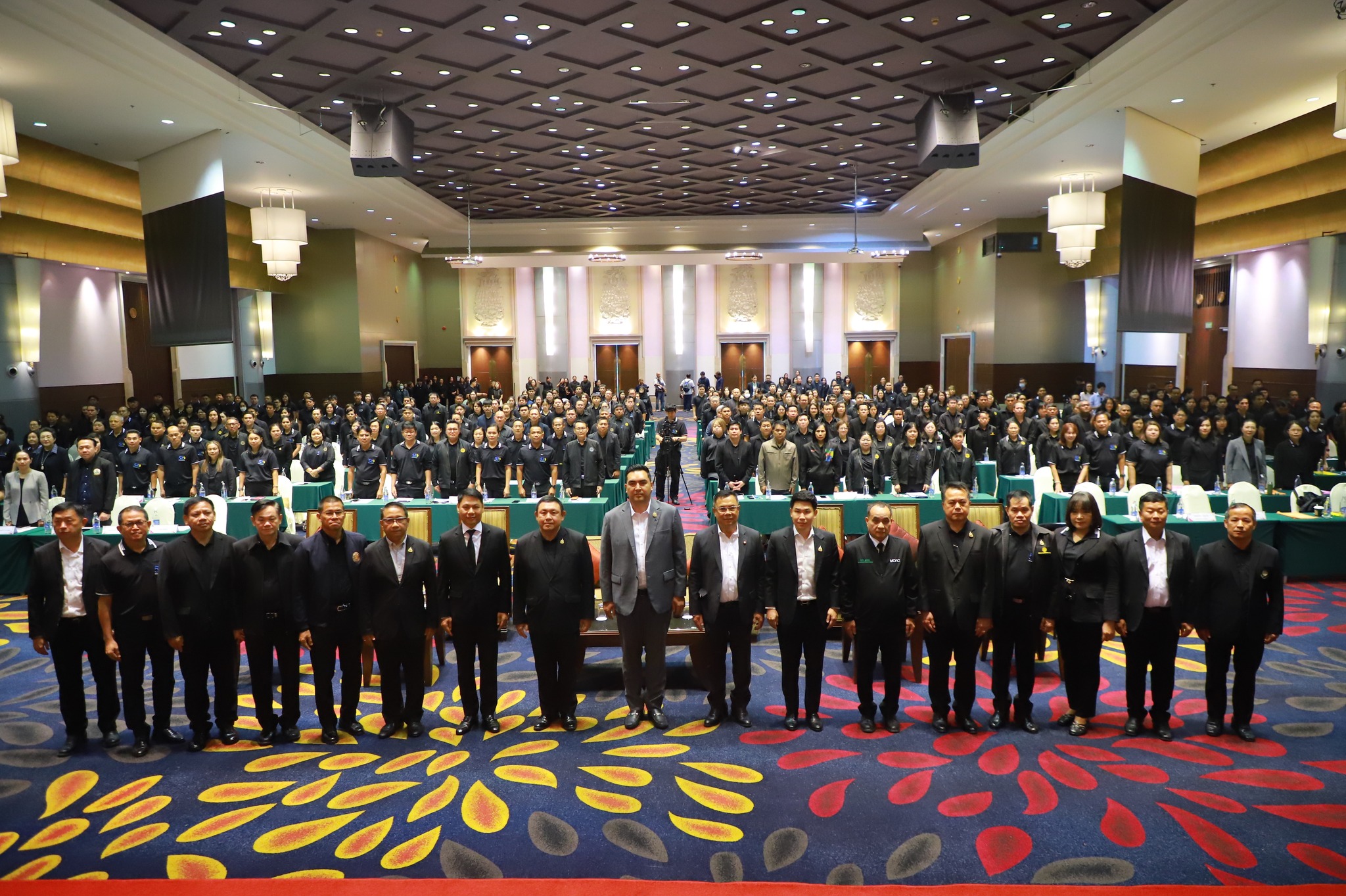 title - ผอ.สพท. ร่วมรับมอบนโยบาย รมช.วัชระพล บริหารจัดการที่ดิน เร่งมอบสิทธิทำกินเกษตรกร