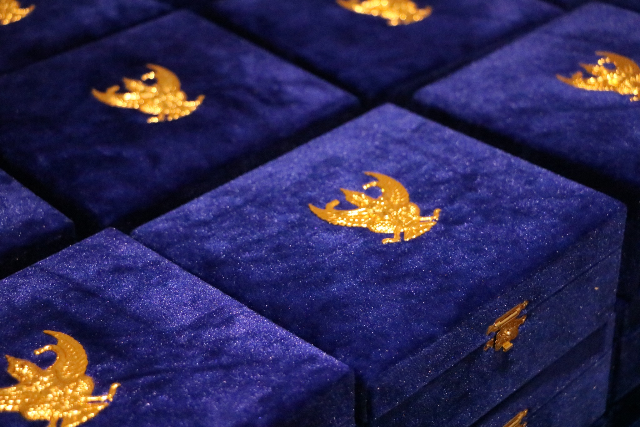 title - ผอ.สพท. และ ผชช. เข้ารับพระราชทานเครื่องราชอิสริยาภรณ์ ชั้นสายสะพาย ประจำปี 2568