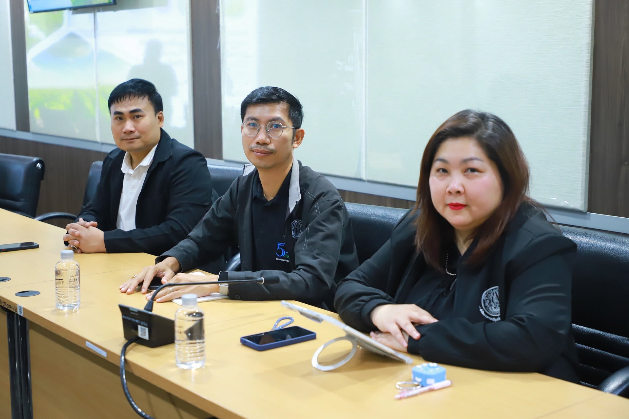 title - กพก. ติดตาม รธก. ประชุมหารือเพื่อพิจารณาให้ความคิดเห็นต่อข้อสังเกตุและข้อเสนอแนะ สว. ต่อประเด็นวิกฤตการณ์ปุ๋ยจากการสู้รบในภูมิภาคตะวันออกกลาง