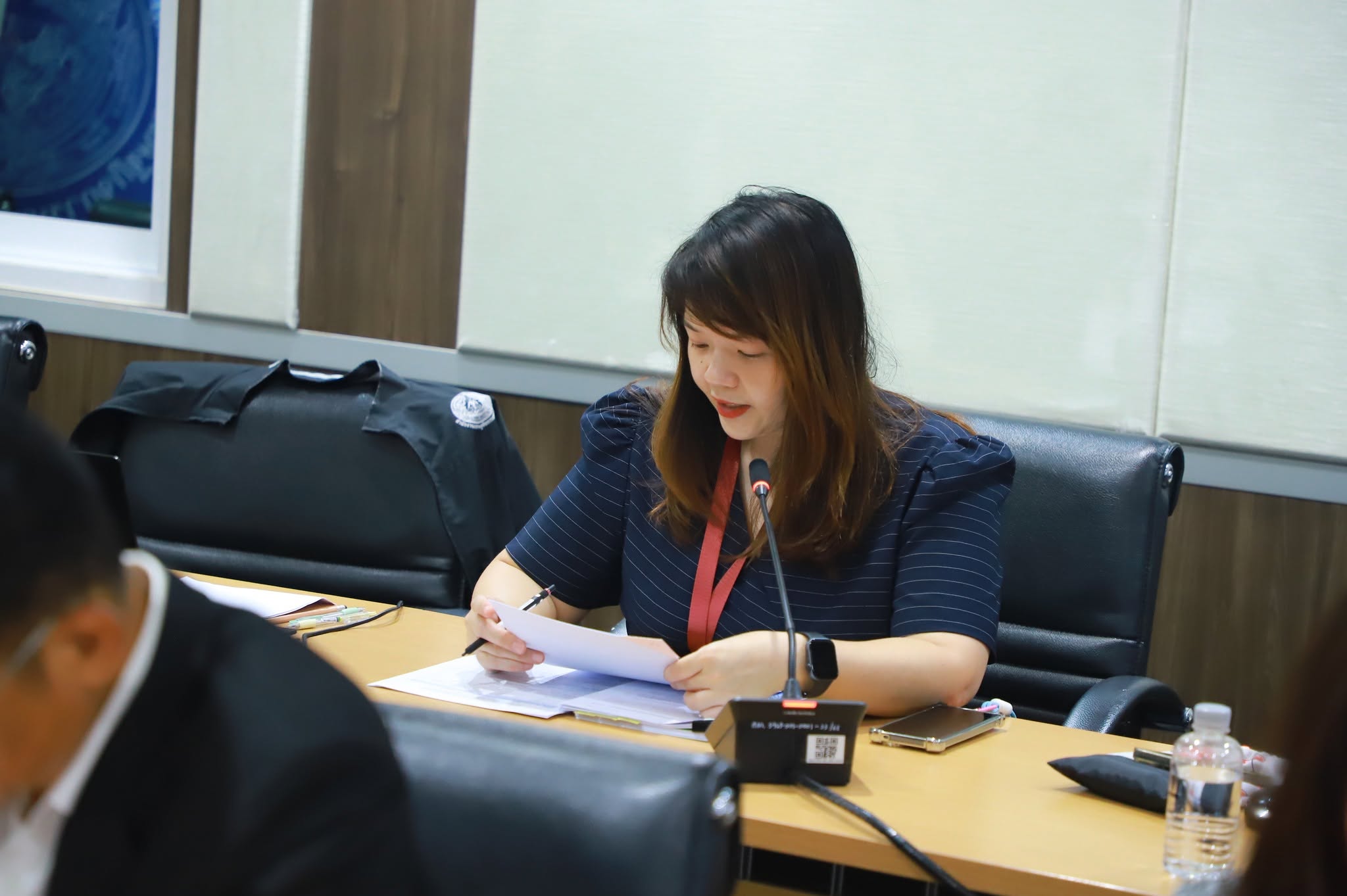 title - กพก. ติดตาม รธก. ประชุมหารือเพื่อพิจารณาให้ความคิดเห็นต่อข้อสังเกตุและข้อเสนอแนะ สว. ต่อประเด็นวิกฤตการณ์ปุ๋ยจากการสู้รบในภูมิภาคตะวันออกกลาง