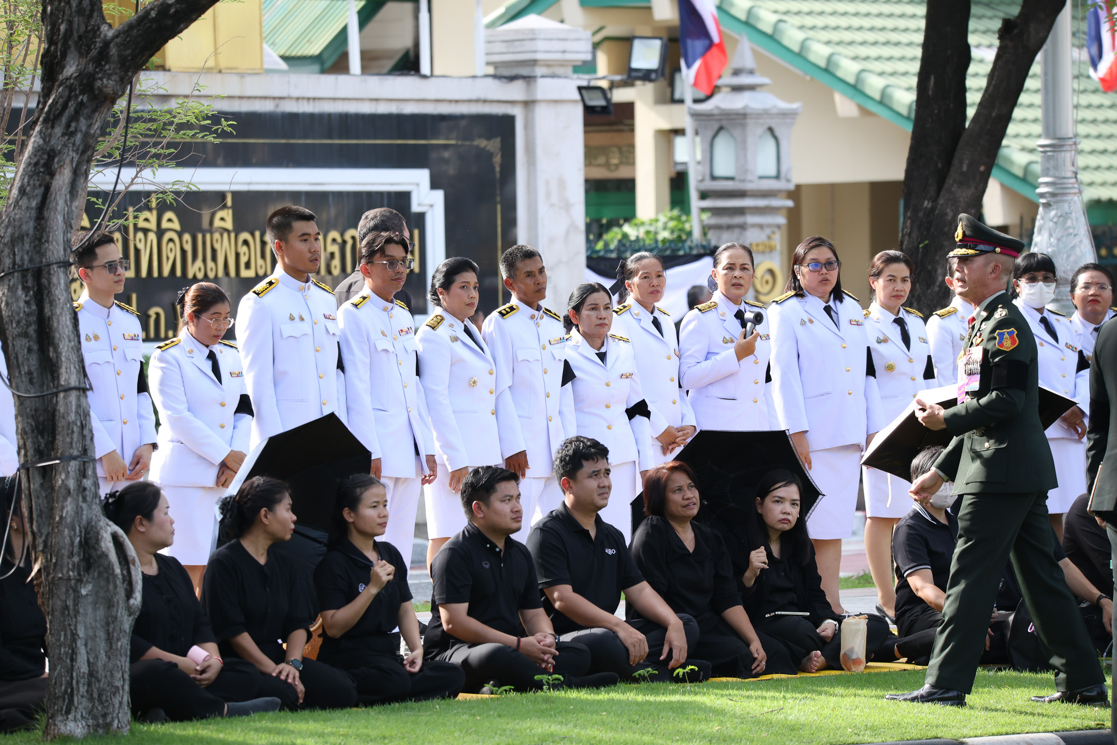 title - สพท. ร่วมรับขบวนเชิญพระศพ สมเด็จพระเจ้าลูกเธอ เจ้าฟ้าพัชรกิติยาภา นเรนทิราเทพยวดี กรมหลวงราชสาริณีสิริพัชร มหาวัชรราชธิดา
