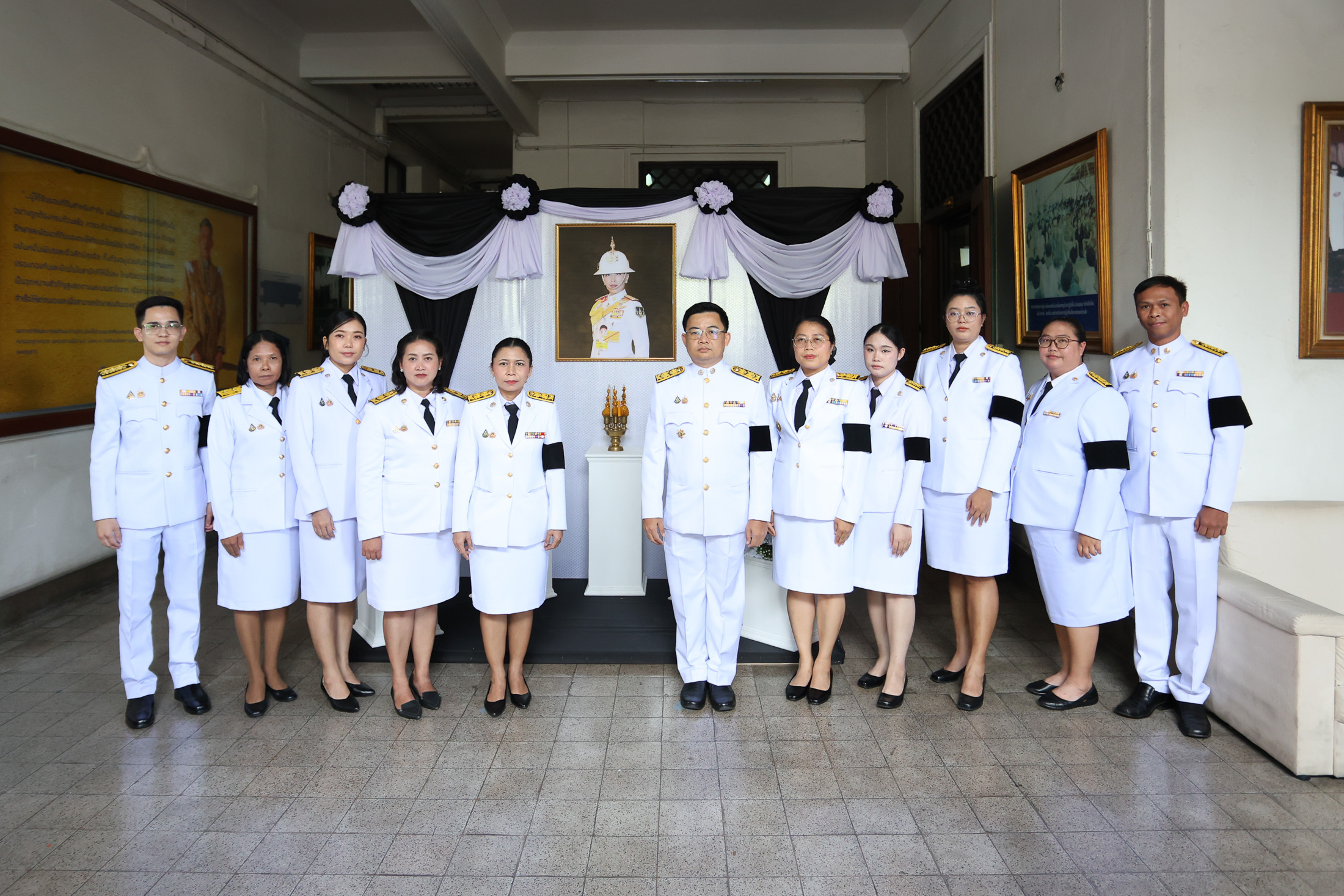 title - สพท. ร่วมรับขบวนเชิญพระศพ สมเด็จพระเจ้าลูกเธอ เจ้าฟ้าพัชรกิติยาภา นเรนทิราเทพยวดี กรมหลวงราชสาริณีสิริพัชร มหาวัชรราชธิดา