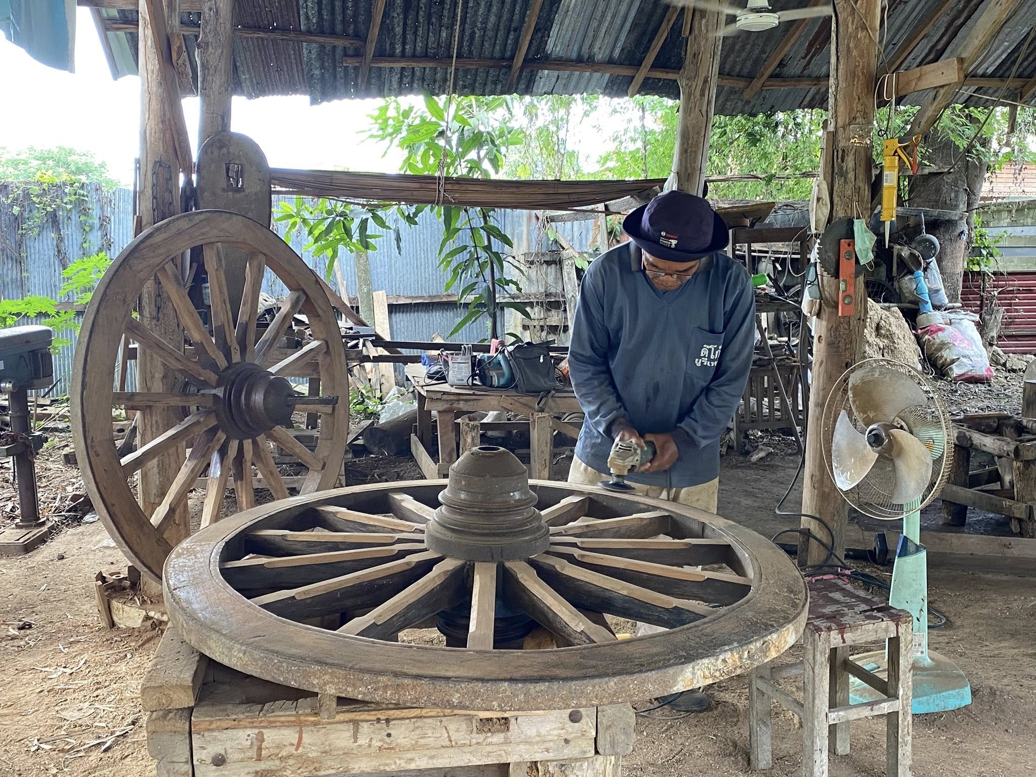 title - กพก. ลงพื้นที่จังหวัดแพร่ ศึกษา แลกเปลี่ยน เพื่อเตรียมพร้อมการจัดอบรม “สร้างและพัฒนาผู้นำ ยุทธศาสตร์ เศรษฐกิจสีเขียว”