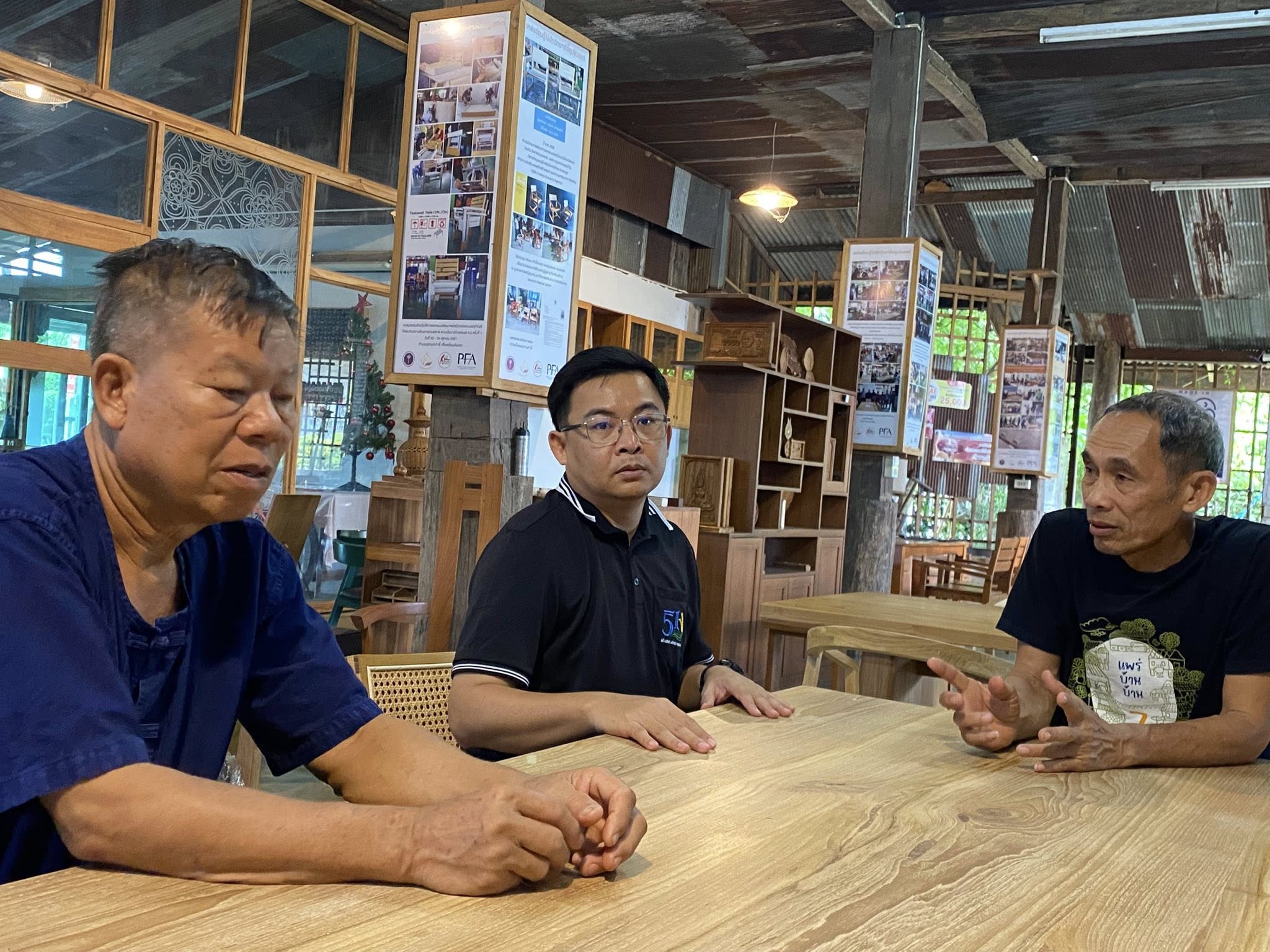 title - กพก. ลงพื้นที่จังหวัดแพร่ ศึกษา แลกเปลี่ยน เพื่อเตรียมพร้อมการจัดอบรม “สร้างและพัฒนาผู้นำ ยุทธศาสตร์ เศรษฐกิจสีเขียว”