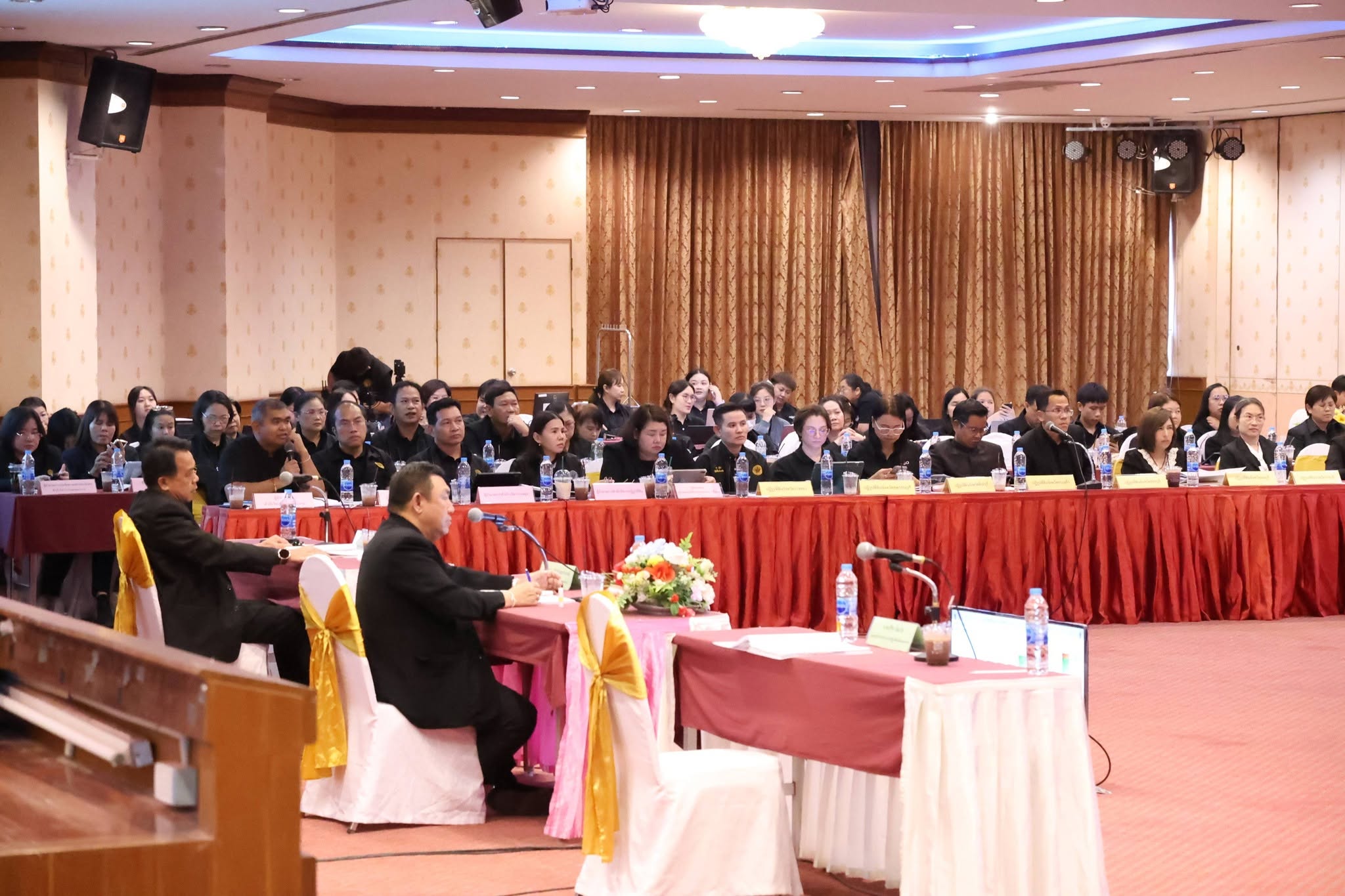 title - สพท. ร่วมประชุมคณะทำงานติดตามเร่งรัดการใช้จ่ายงบปี ‘69 ภาคกลางและใต้