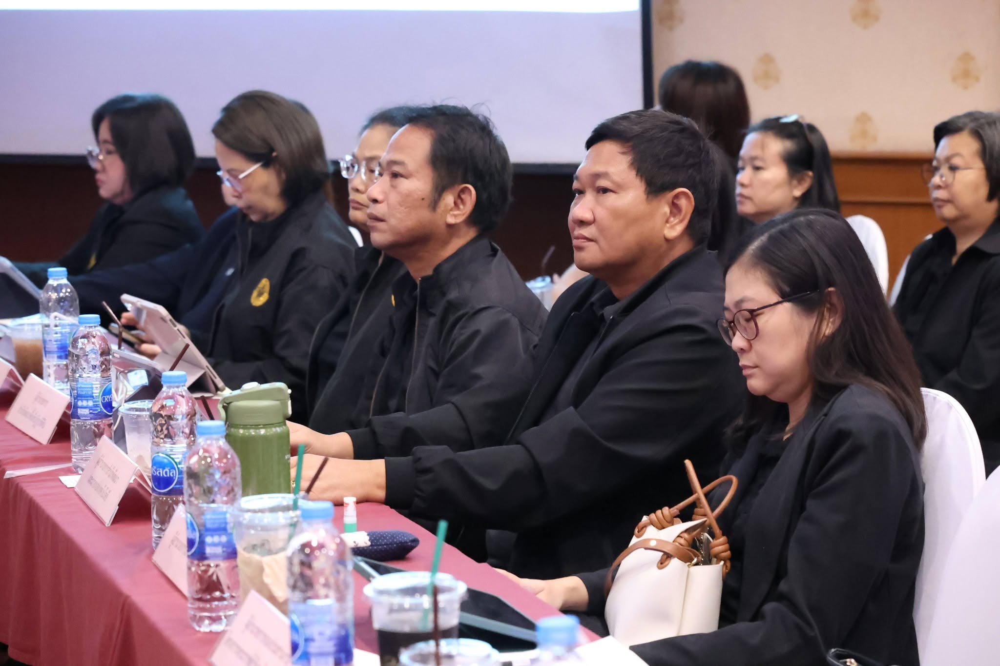 title - สพท. ร่วมประชุมคณะทำงานติดตามเร่งรัดการใช้จ่ายงบปี ‘69 ภาคกลางและใต้