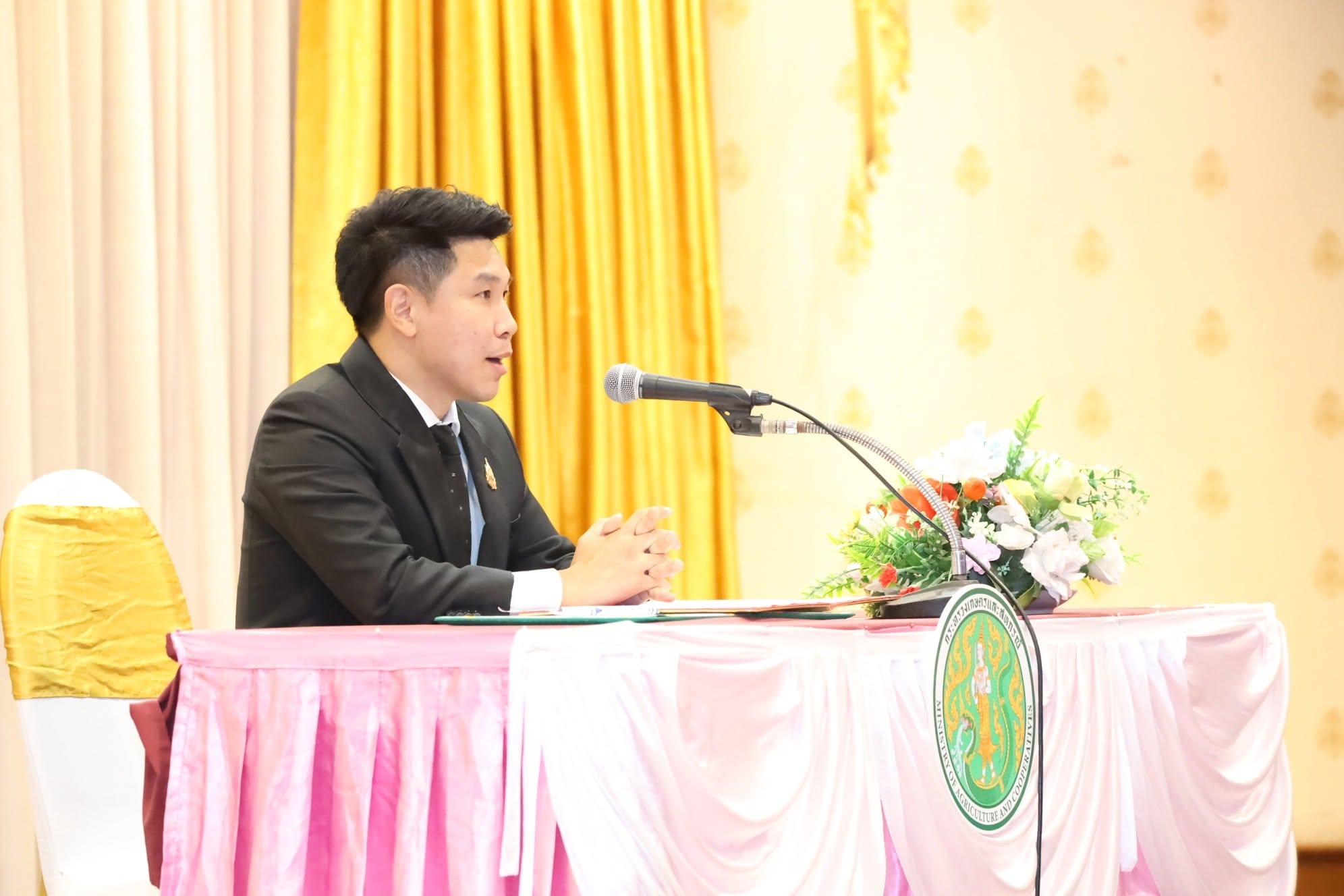 title - ส.ป.ก. ผนึกกำลัง มูลนิธิ รพ.เจ้าพระยาอภัยภูเบศรฯ และ บ.กรีนฉัตร เนเจอรัล เฮิร์บ MOU สร้างความมั่นคงด้านอาหาร สุขภาพ และเศรษฐกิจสีเขียวเขตปฏิรูปที่ดิน