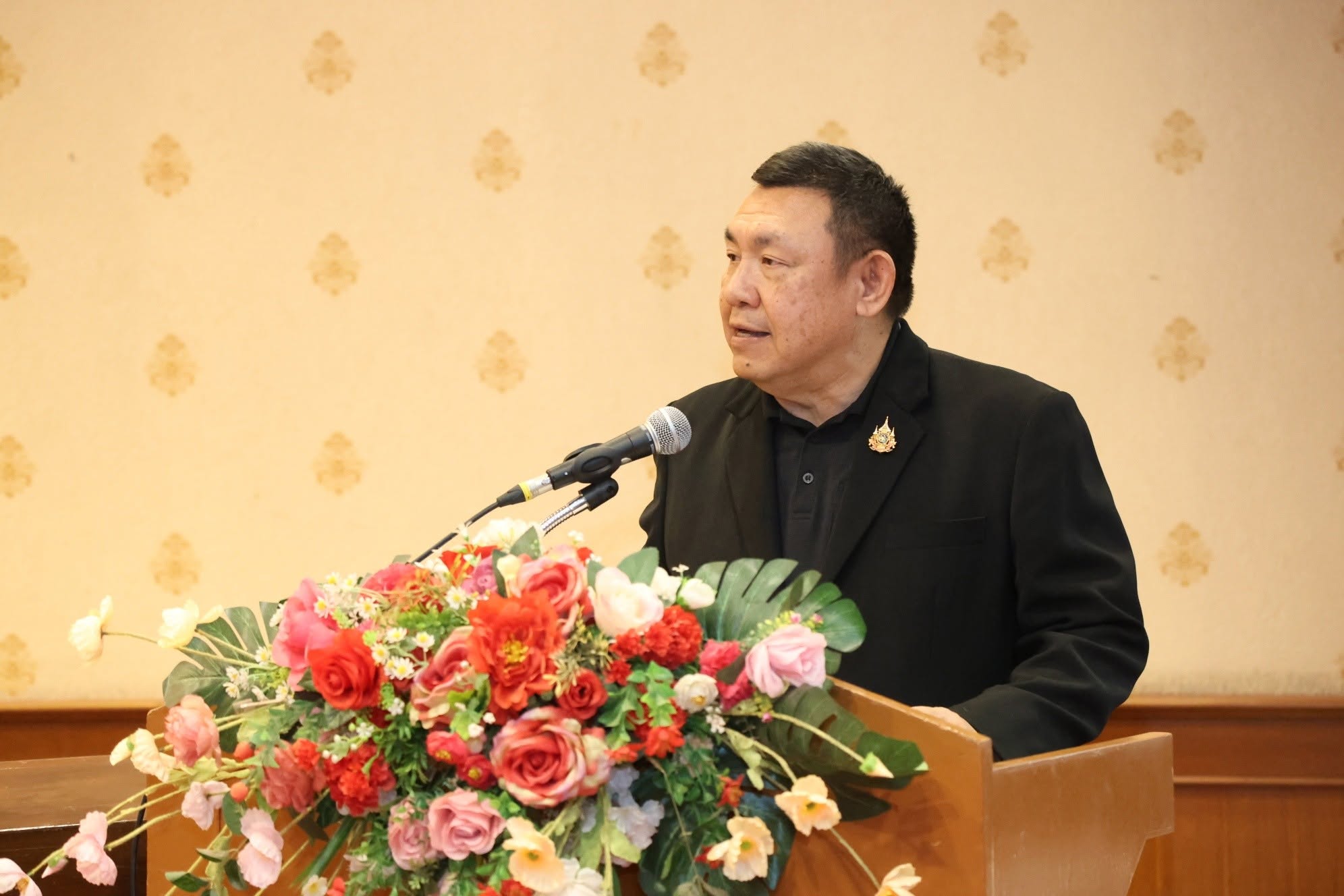 title - ส.ป.ก. ผนึกกำลัง มูลนิธิ รพ.เจ้าพระยาอภัยภูเบศรฯ และ บ.กรีนฉัตร เนเจอรัล เฮิร์บ MOU สร้างความมั่นคงด้านอาหาร สุขภาพ และเศรษฐกิจสีเขียวเขตปฏิรูปที่ดิน