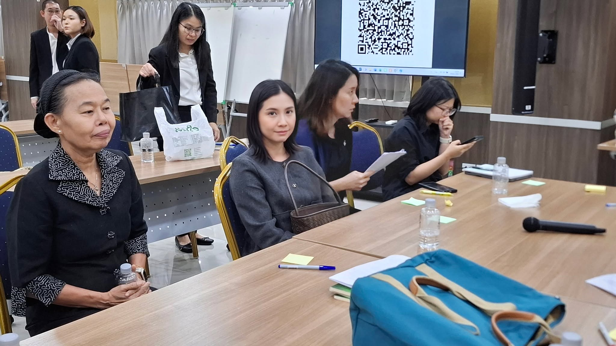 title - ส.ป.ก. ร่วมแลกเปลี่ยนมุมมอง ขับเคลื่อนแนวคิด “ข้าวคาร์บอนต่ำ” และระบบผู้ให้บริการภาคการเกษตร เพื่ออนาคตเกษตรไทยที่ยั่งยืน