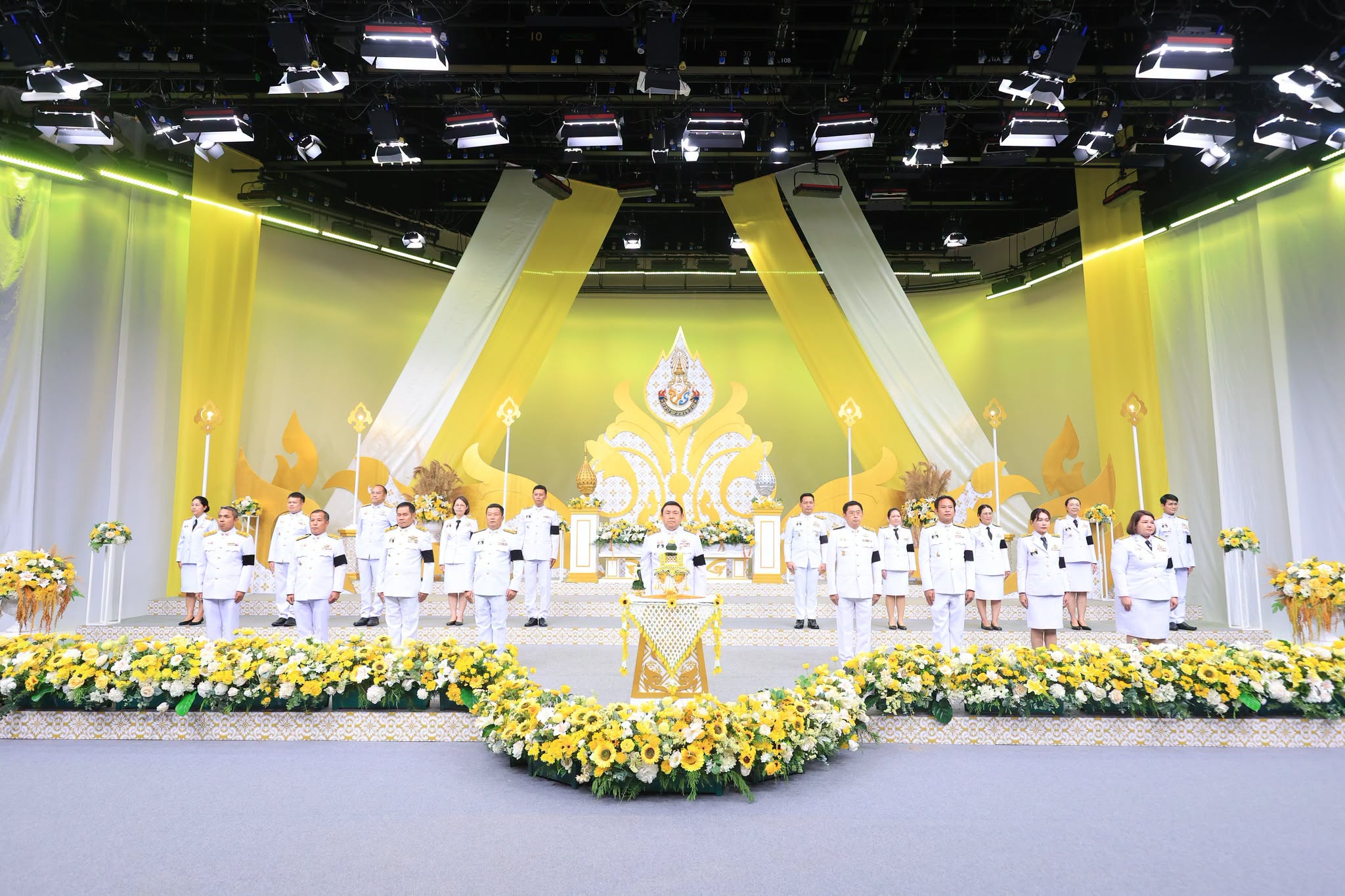 title - ผชช. สพท. ร่วมบันทึกเทปถวายพระพรชัยมงคล เนื่องในโอกาสมหามงคลเฉลิมพระชนมพรรษา 74 พรรษา พระบาทสมเด็จพระปรเมนทรรามาธิบดีศรีสินทร มหาวชิราลงกรณ พระวชิรเกล้าเจ้าอยู่หัว