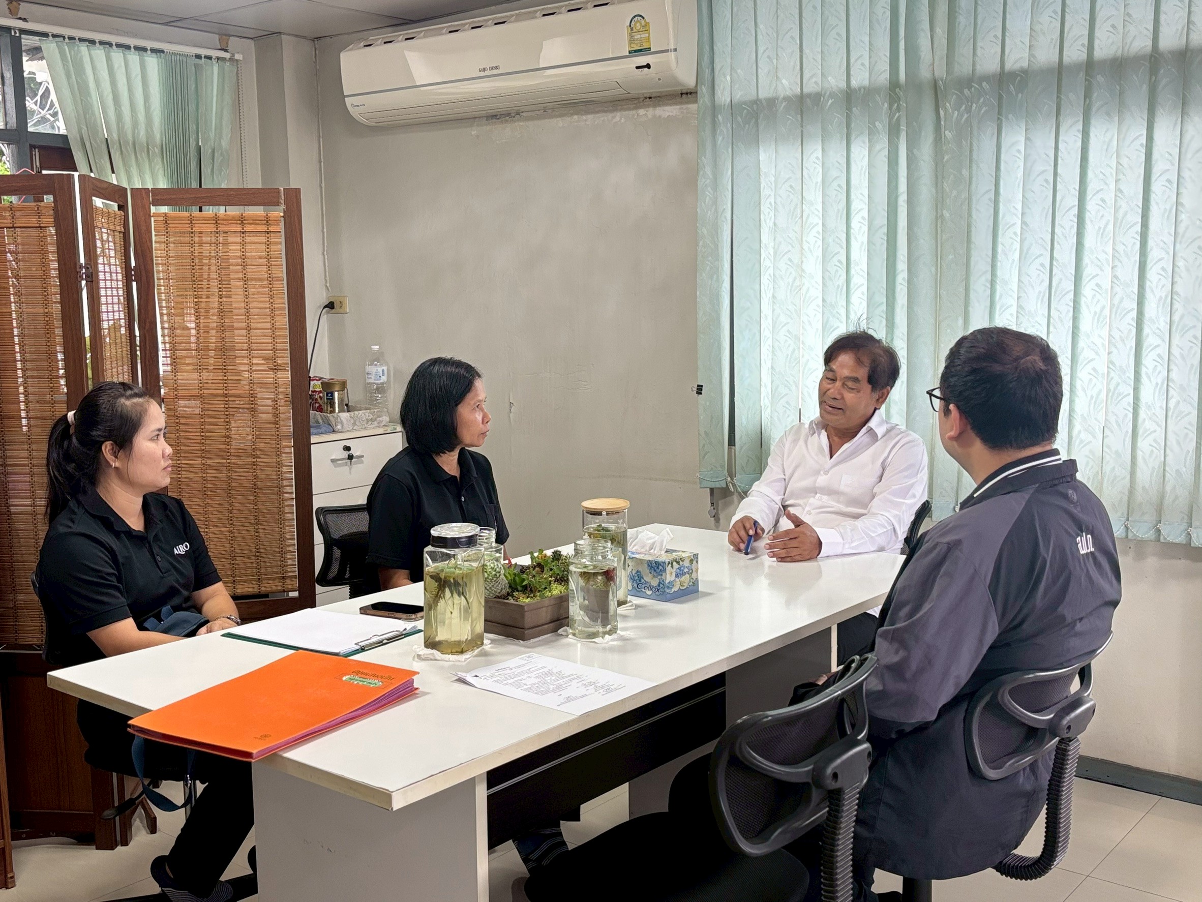 title - กพม. ติดตามปราดเปรื่องต้นแบบสกลนคร ชูไม้ผลเน้นเกษตรผสมผสานสร้างความยั่งยืน