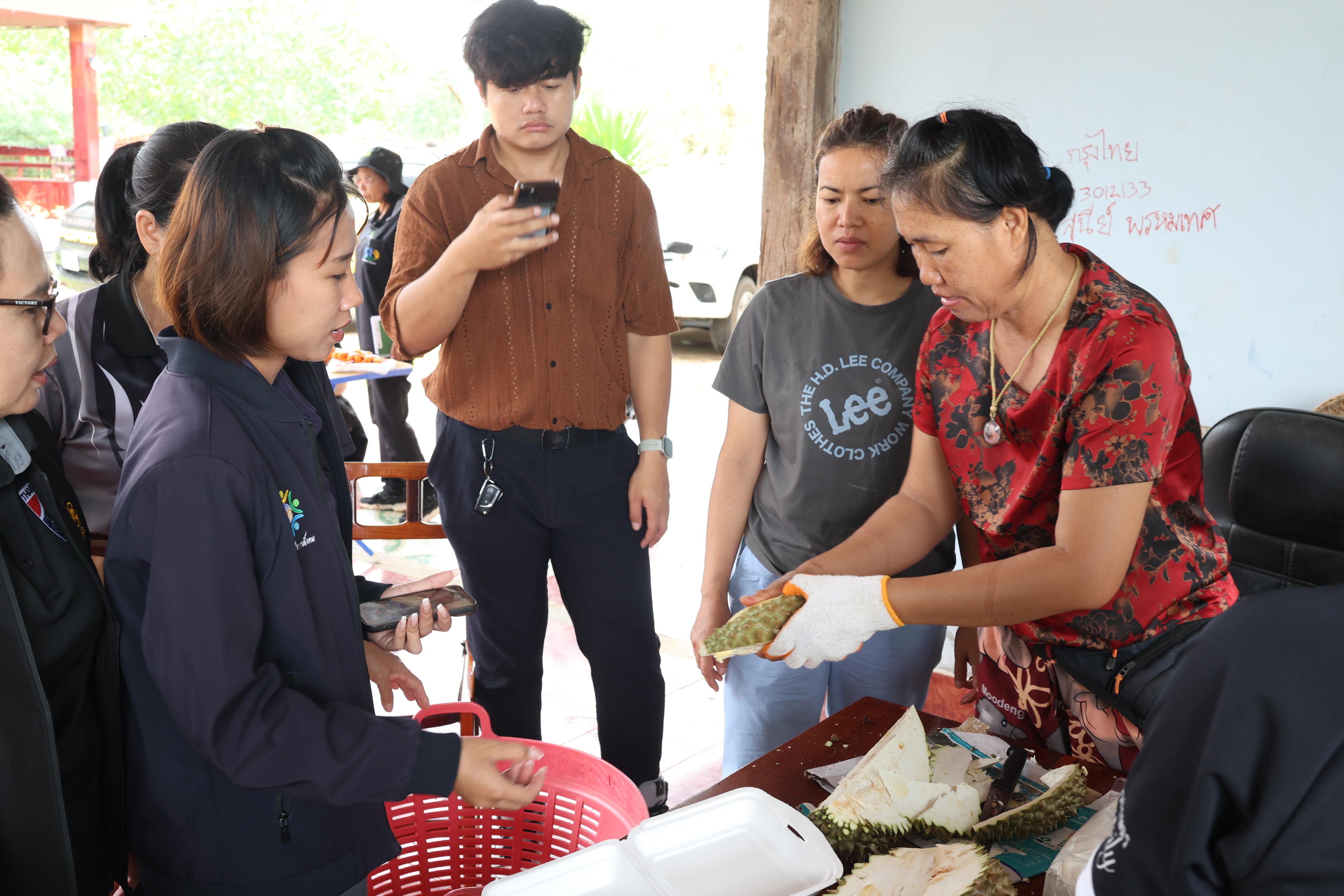 title - กพม. ตามต่อ Smart Farmer ต้นแบบอุดรธานี ของดีทุเรียนคุณภาพ