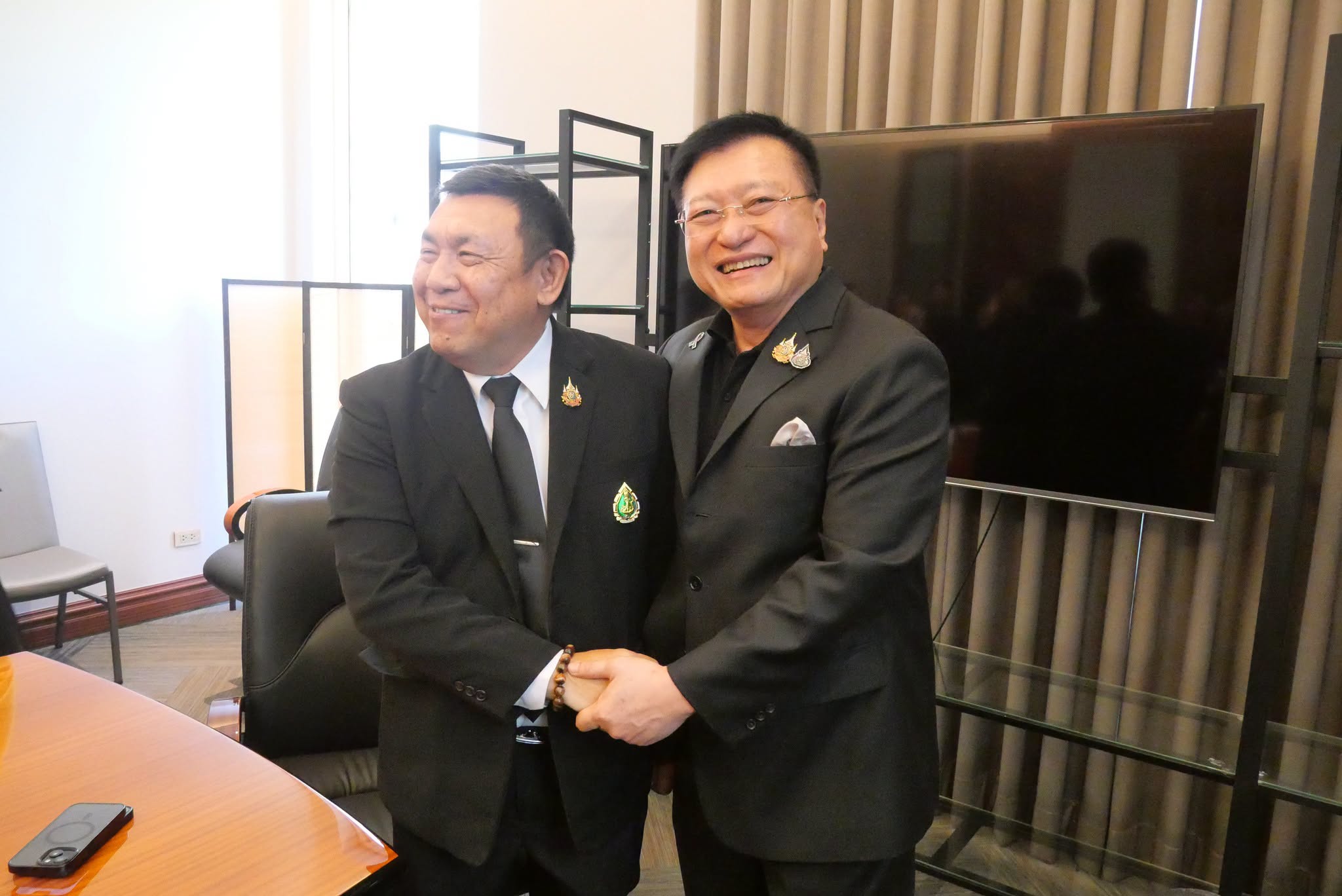 title - สพท. ร่วมงาน MOU ระหว่าง ส.ป.ก. และ มูลนิธิสถาบันการสร้างชาติ 