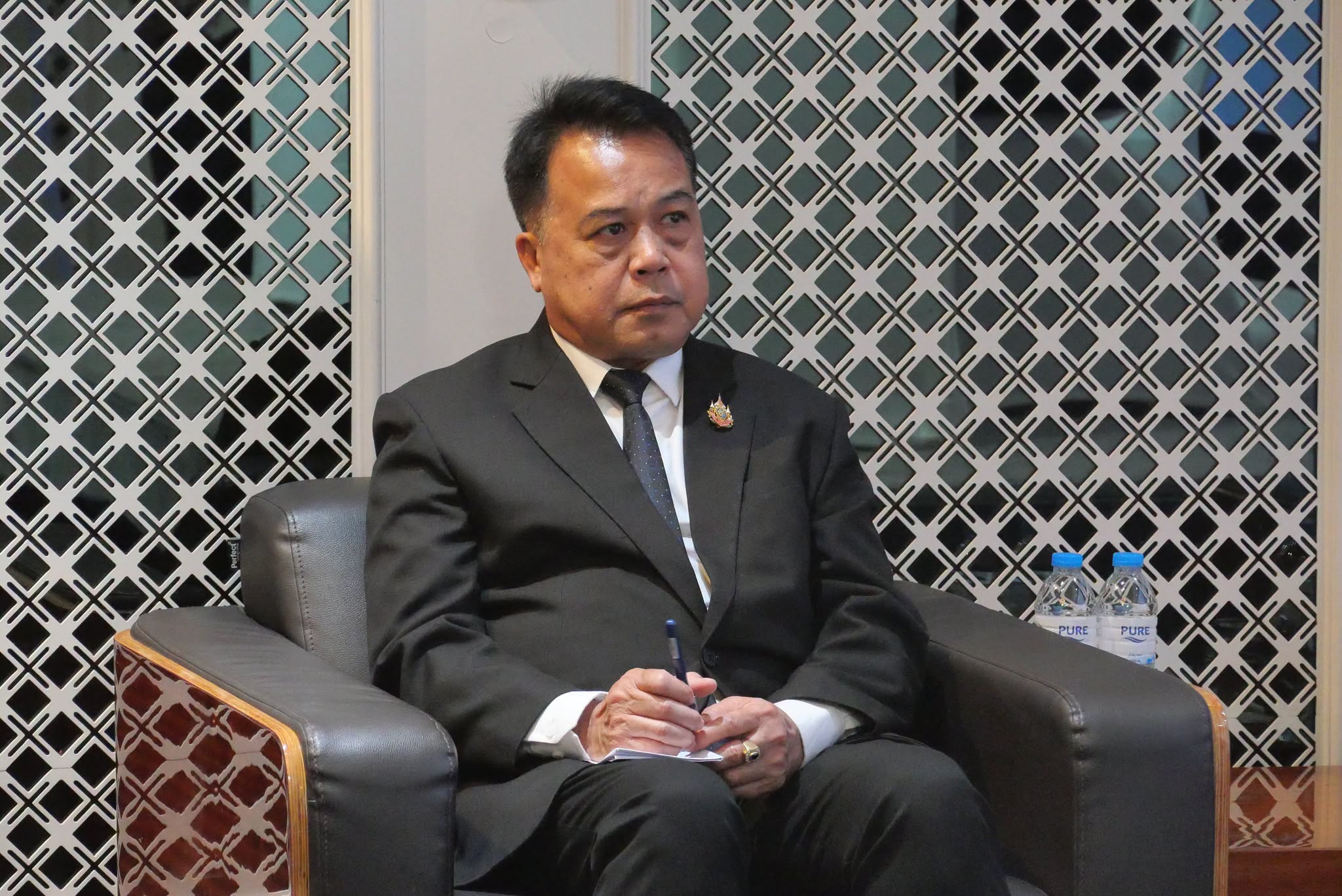 title - สพท. ร่วมงาน MOU ระหว่าง ส.ป.ก. และ มูลนิธิสถาบันการสร้างชาติ 